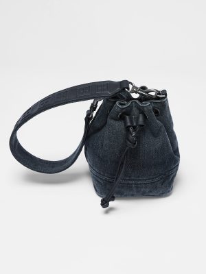 BOX CROSS BUCKET BAG ANGST