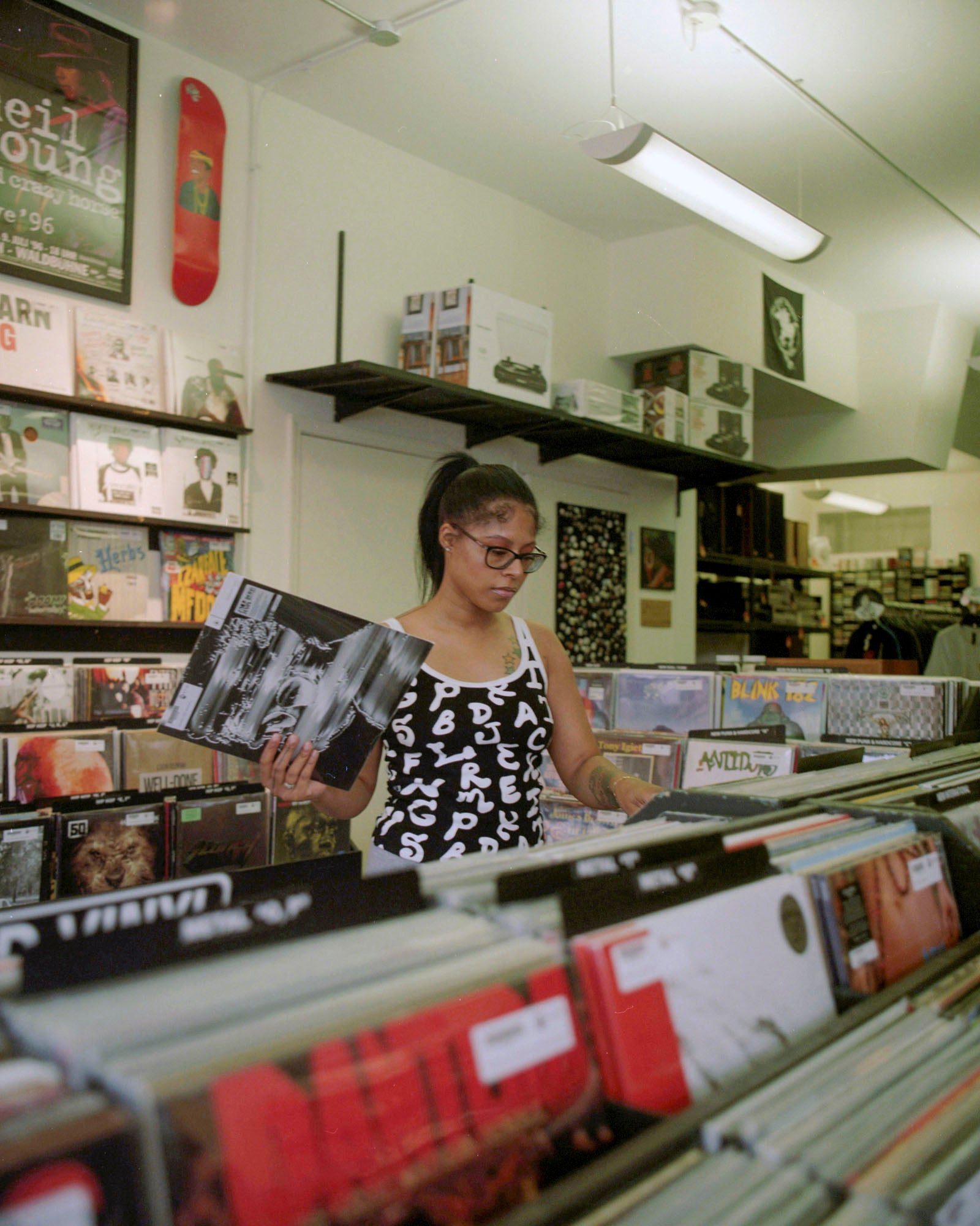 ALPHABET TANK MONOCHROME - Image 2