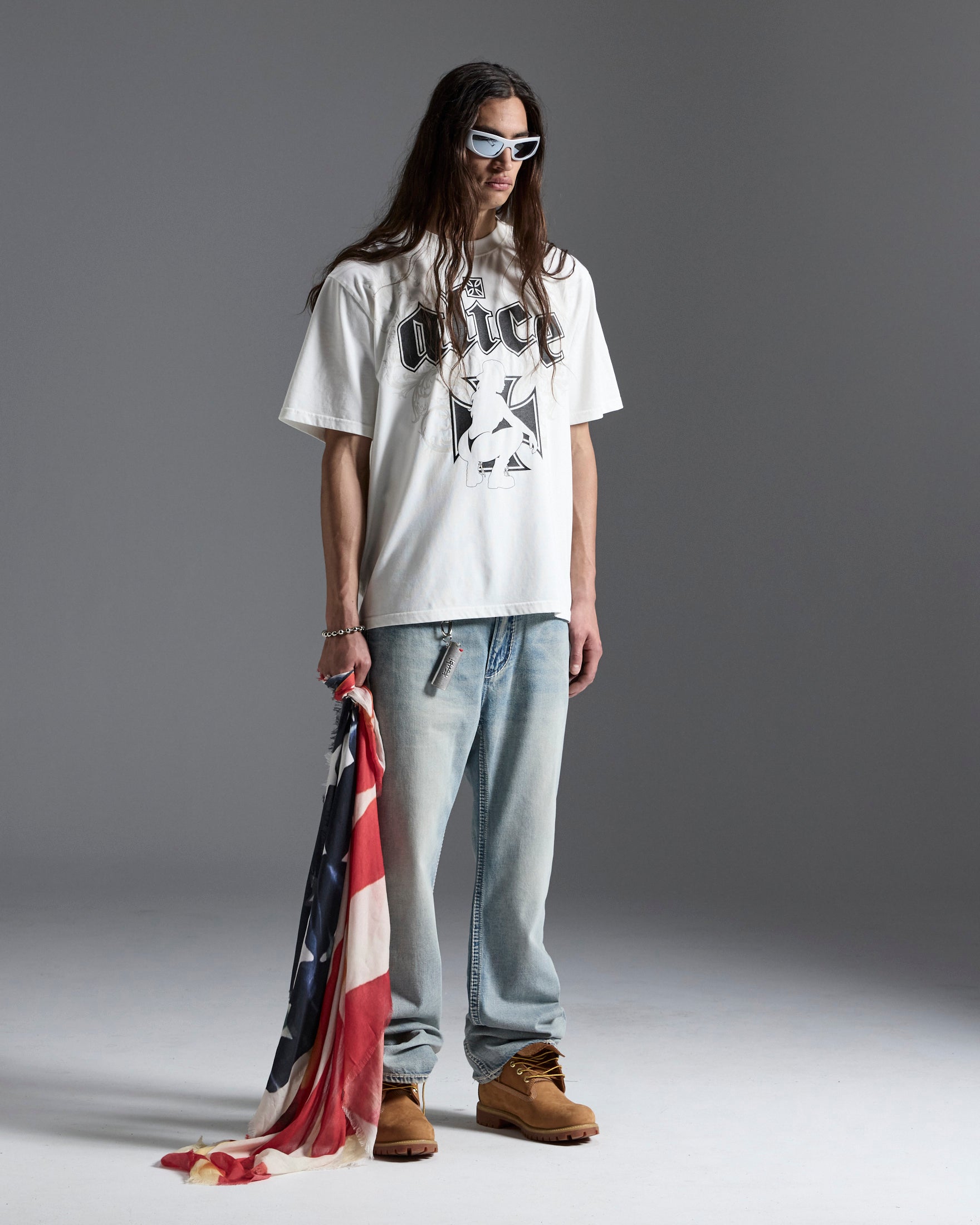 KSUBI X ALICE HOLLYWOOD GRAPHIC TEE WHITE - Image 3