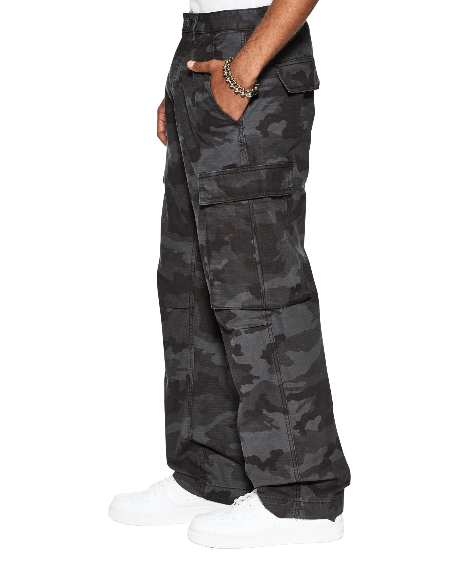 FUGITIVE CARGO BLACK CAMO - Image 4