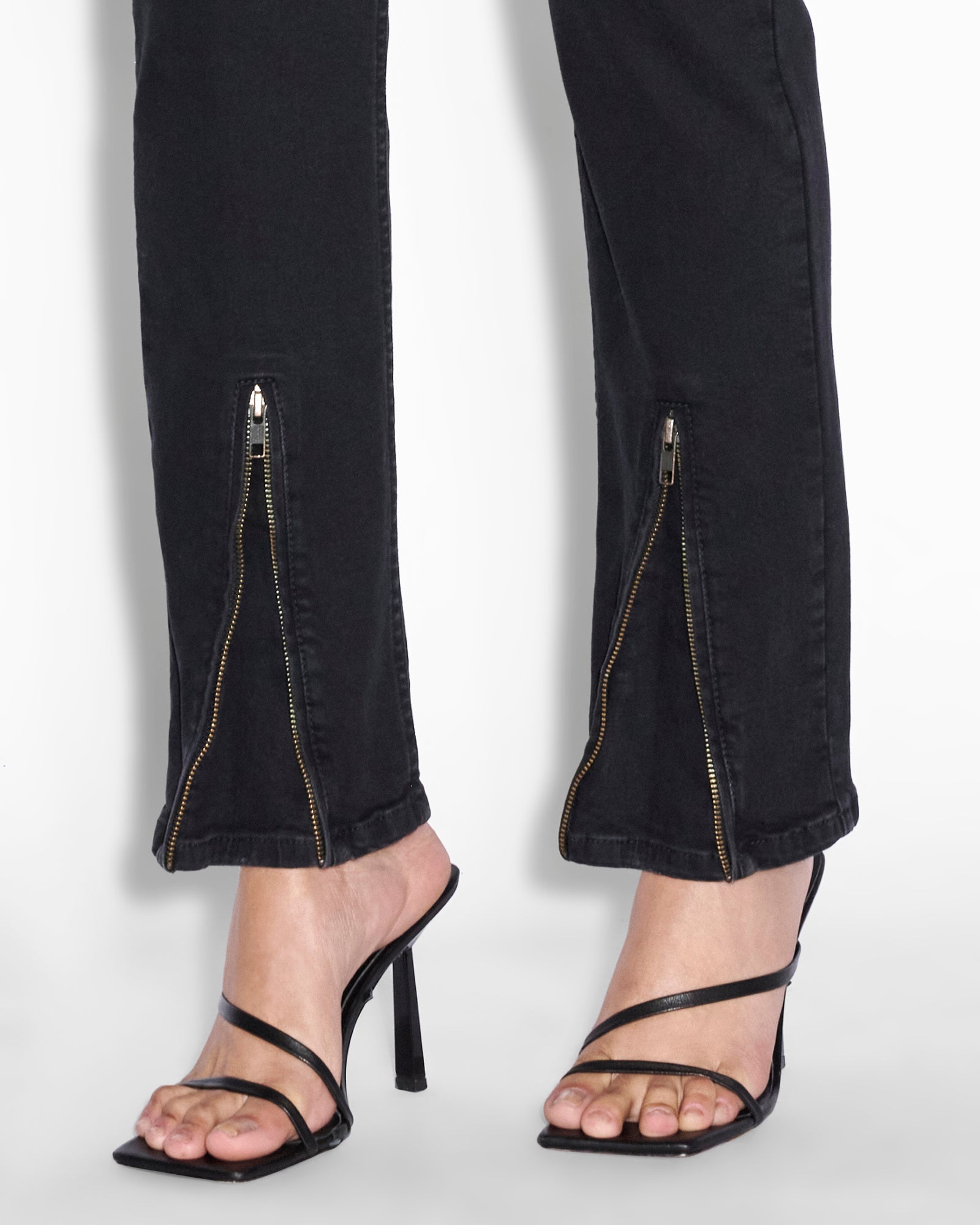 STRAIGHT UP STEALTH CARGO - Image 7