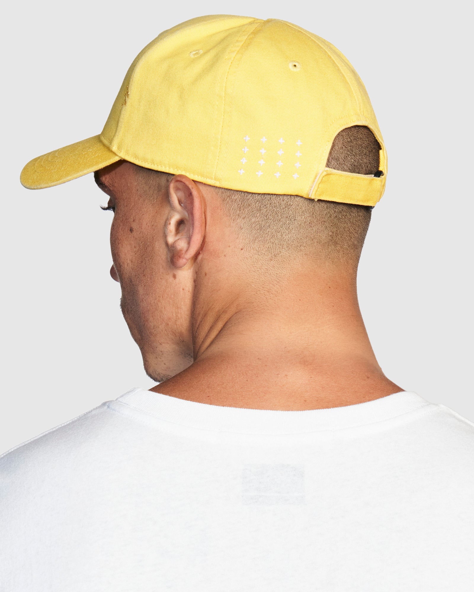 4 X 4 CROSS DOLLAR CAP YELLOW - Image 4