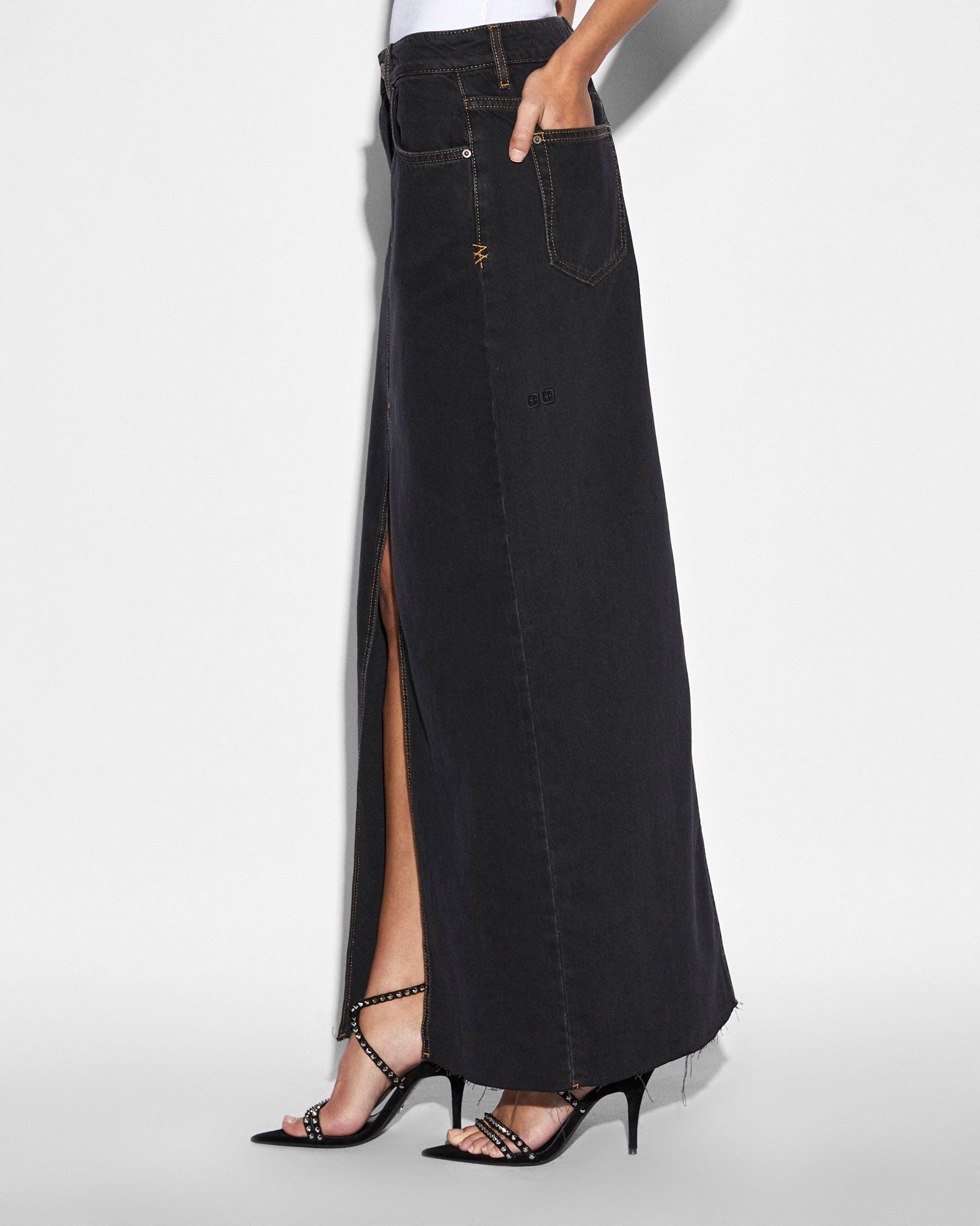 KARA MAXI SKIRT PITCH - Image 4