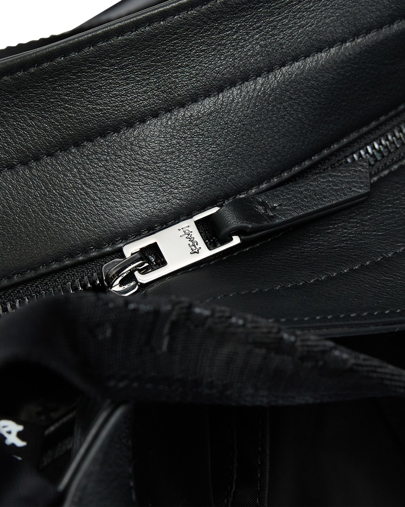 ACCESSORIES-241244_2048x.jpg