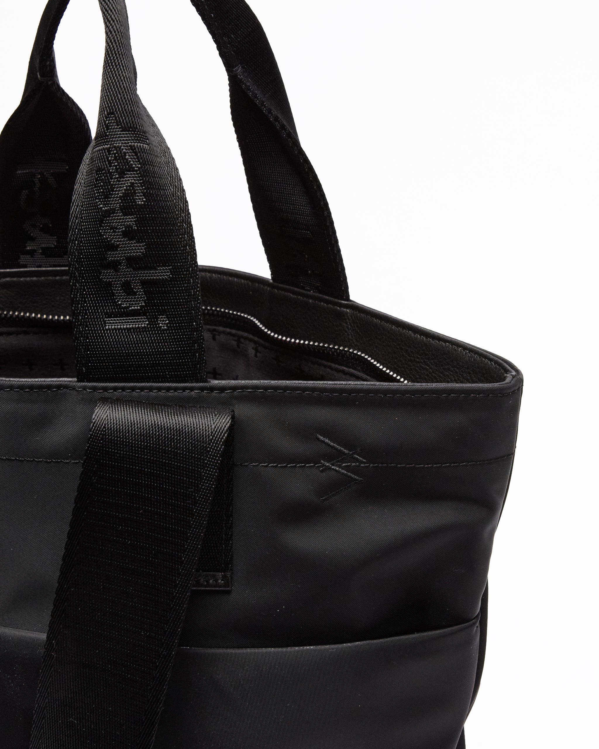 BAG1999TOTE_330_2048x.jpg