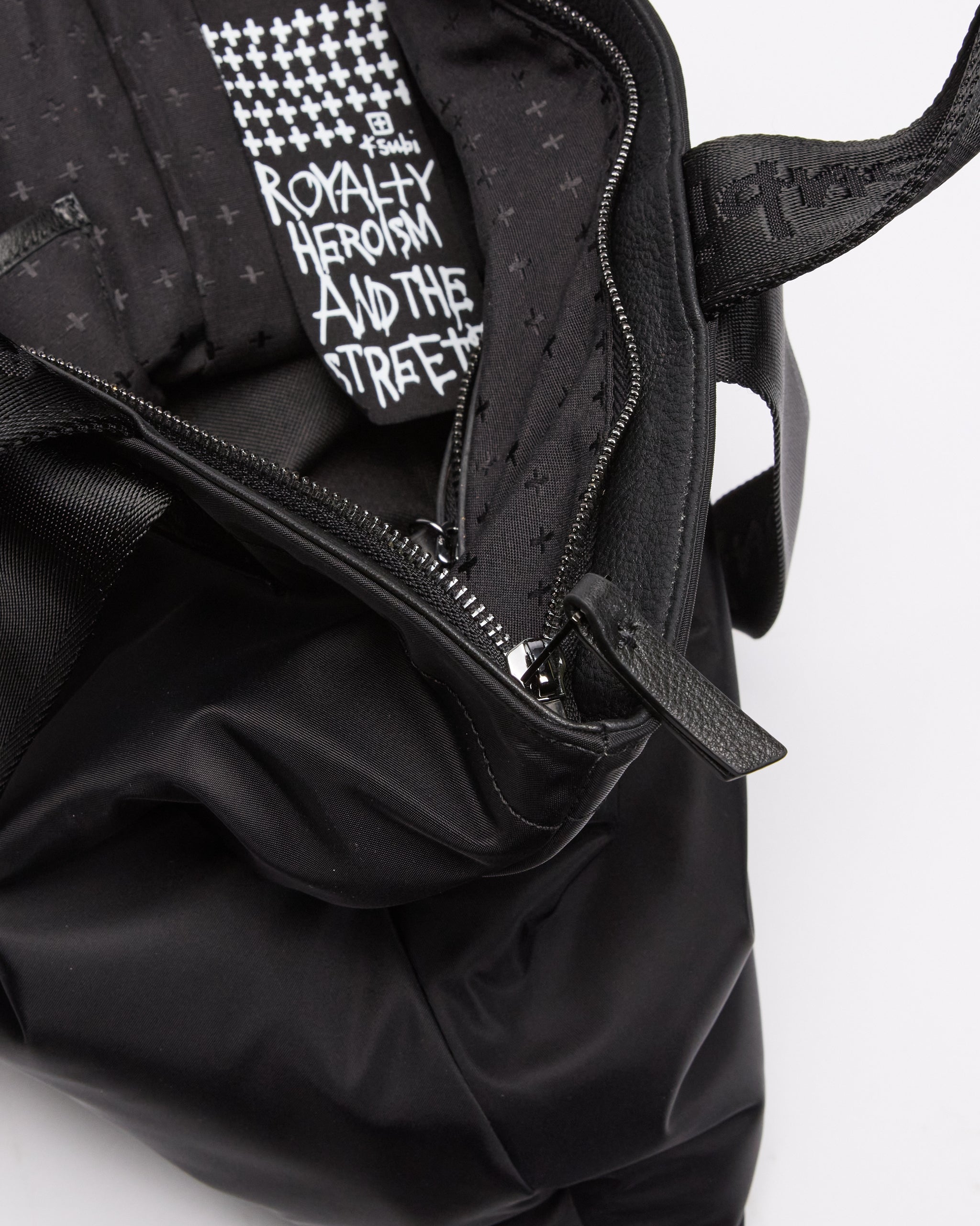 BAG1999TOTE_353_2048x.jpg