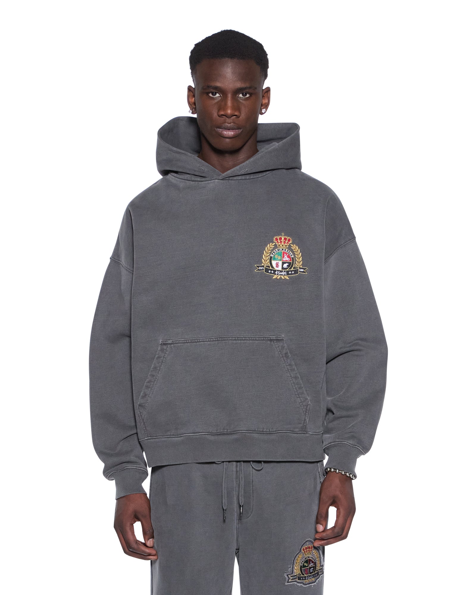 HOODIE_krestekcesshoodiecharcoal_1197_2048x.jpg