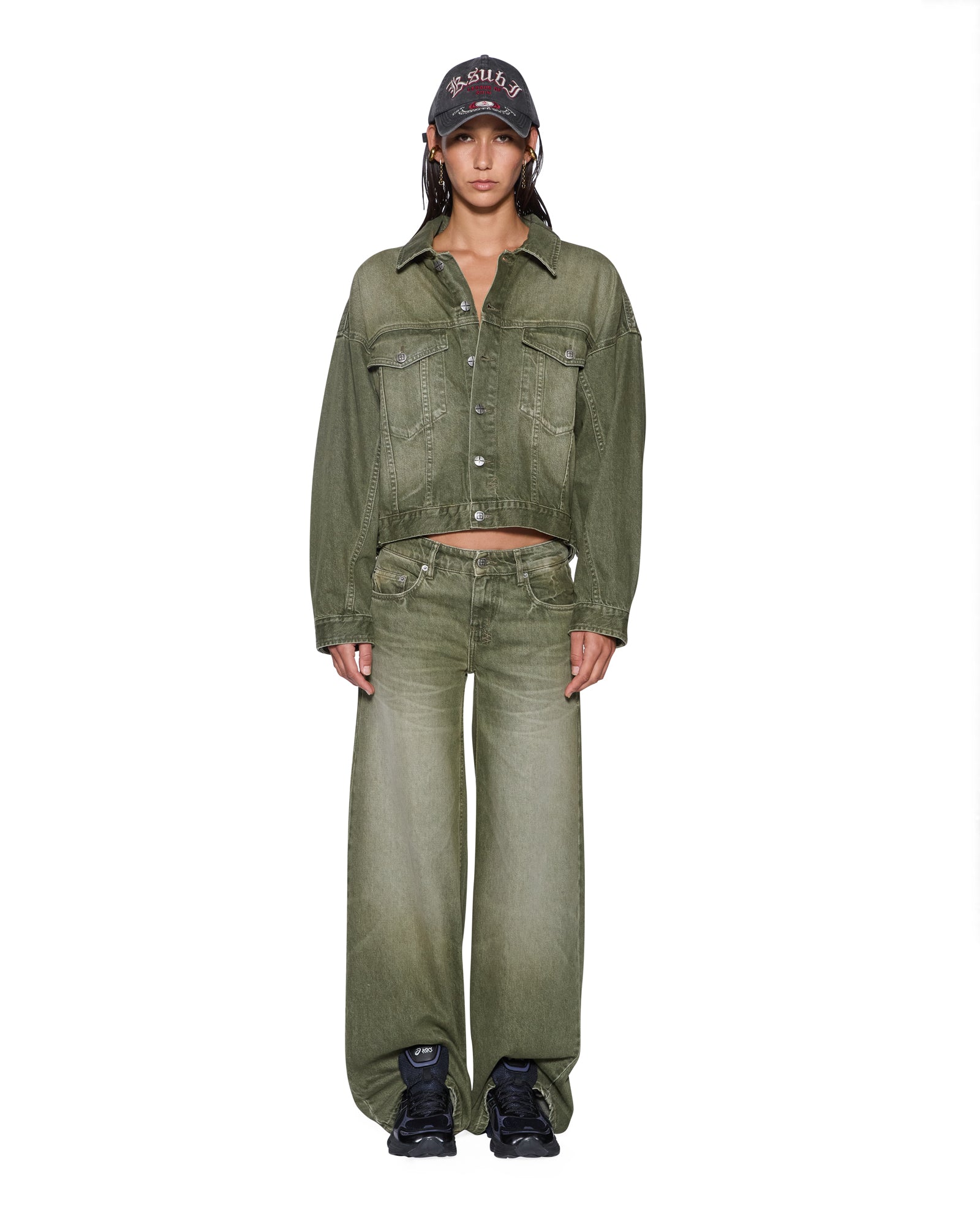 JACKETS_RELAXTRUCKERJACKETMILITANTGREEN_709_2048x.jpg