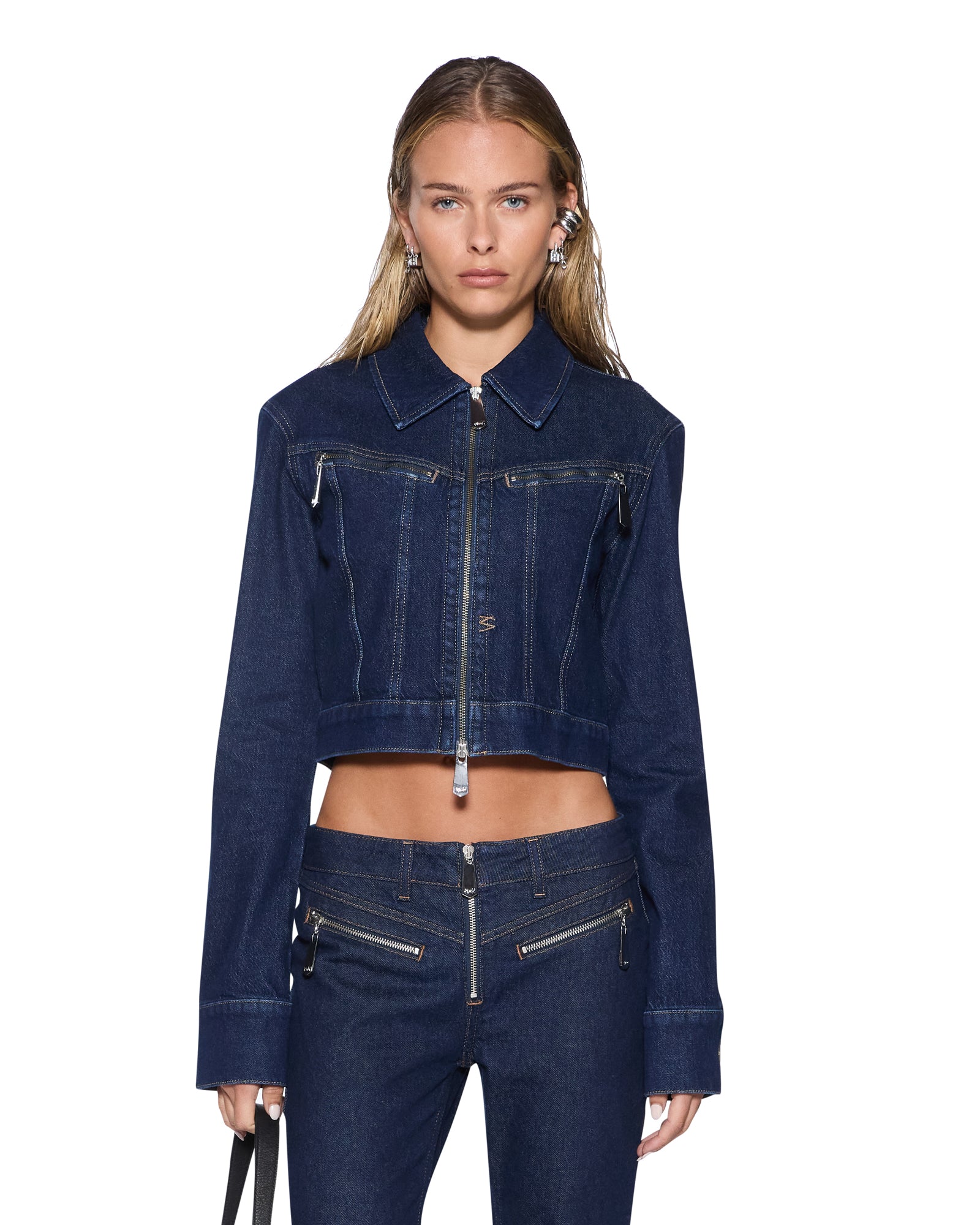 JACKETS_SLIMTRUCKERJACKETORIGINALRINSE_327_2048x.jpg