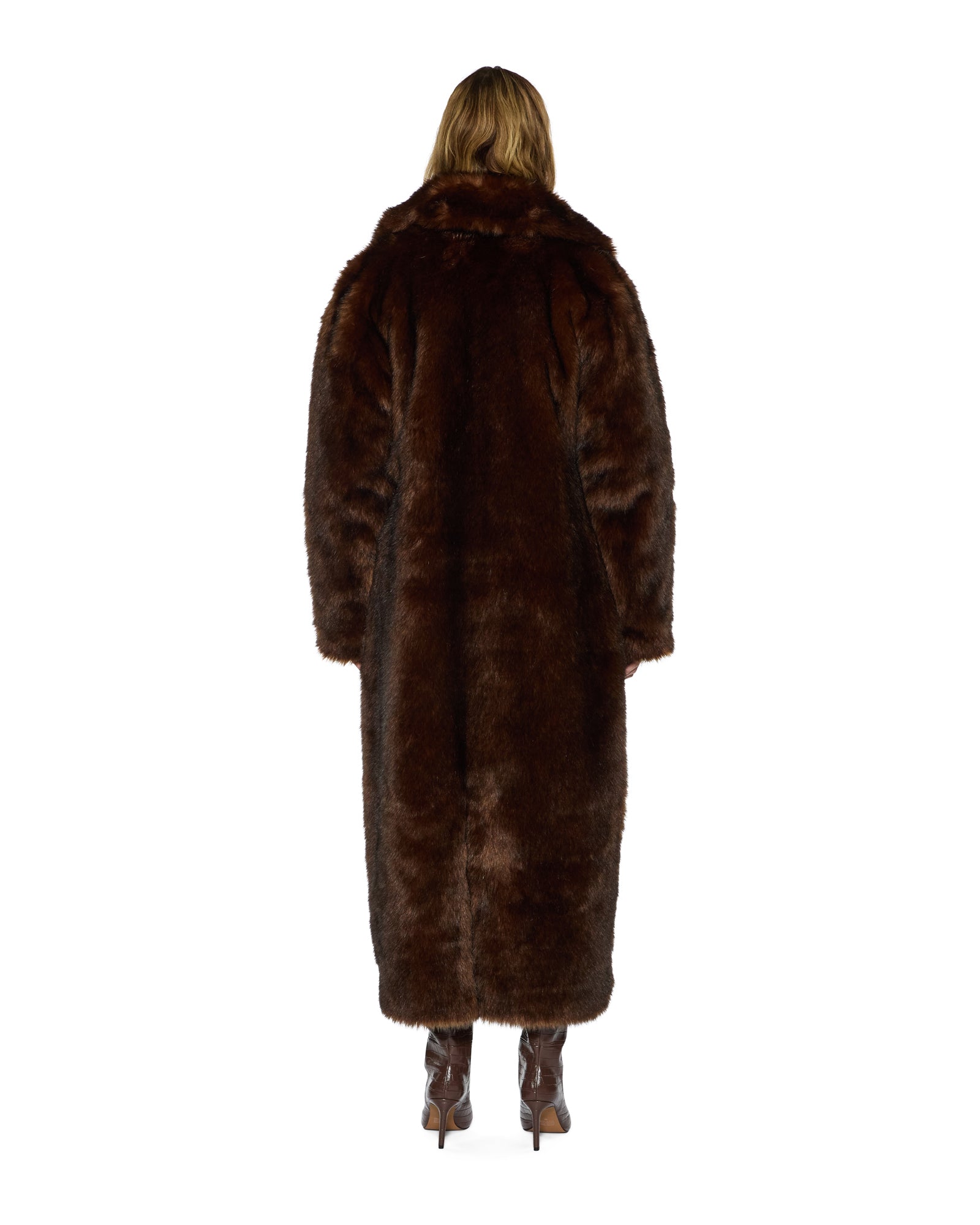 JACKET_FUR_1227_2048x.jpg