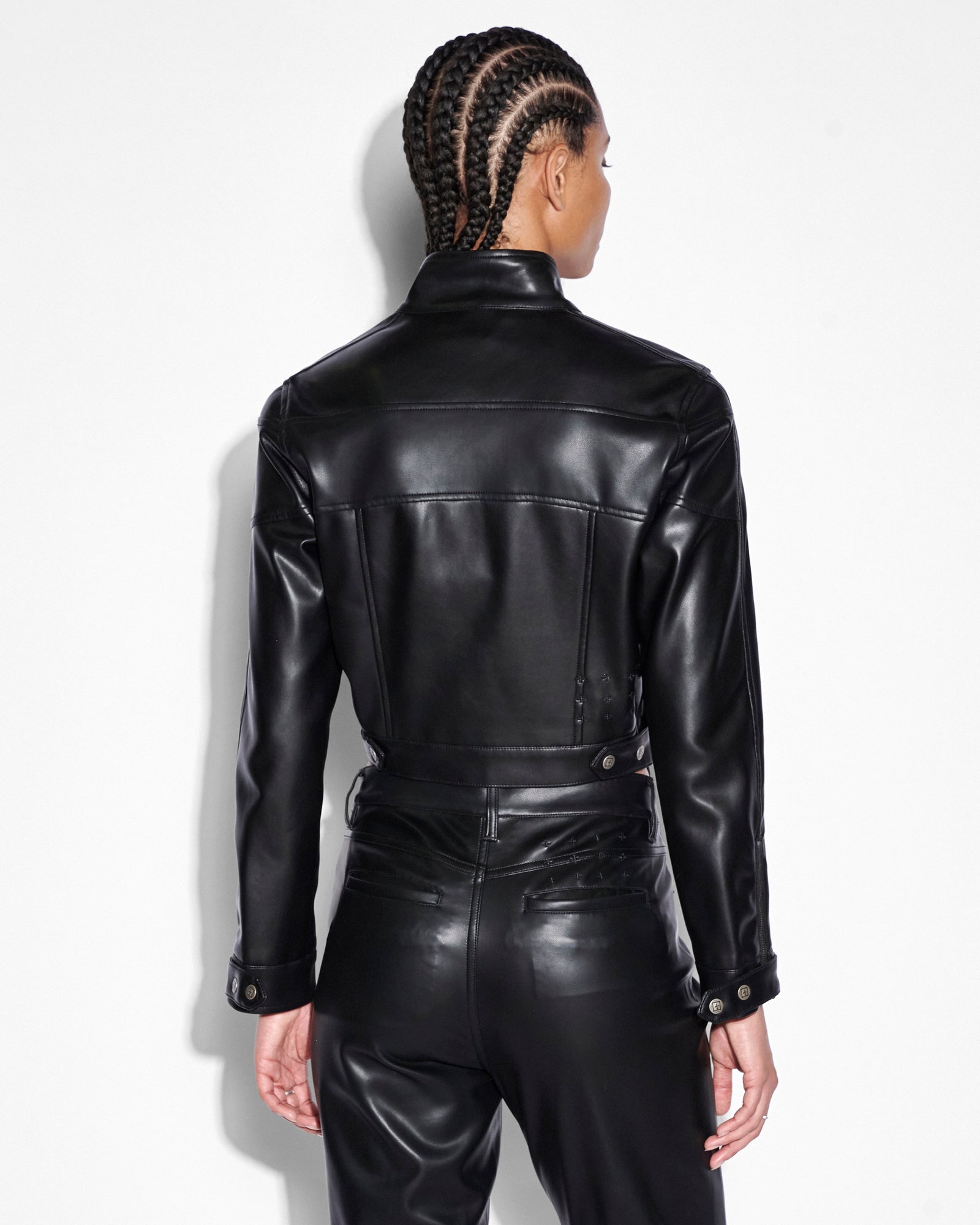 JACKET_VIVIENNEJACKETBLACK_1497_2048x.jpg