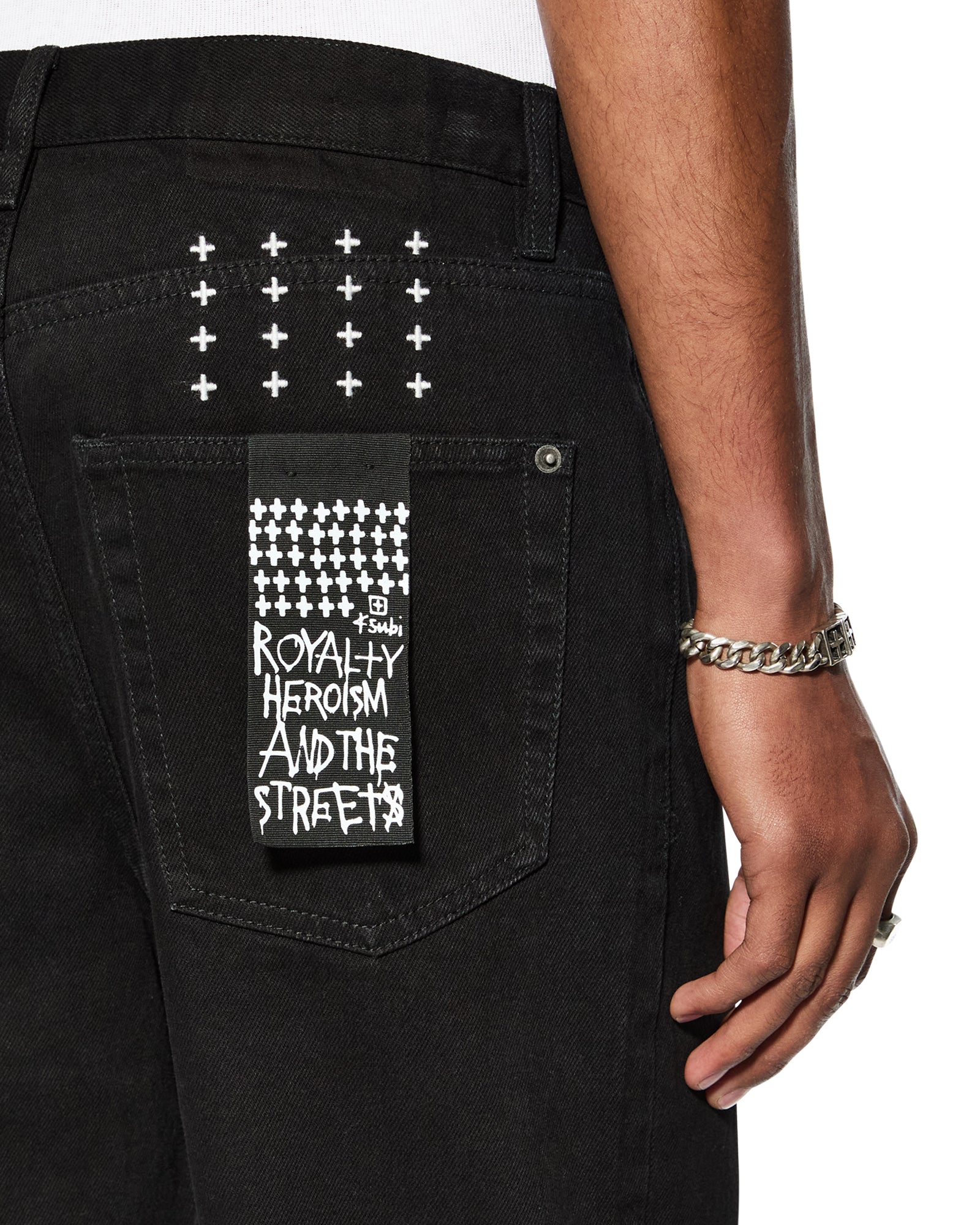 JEANS_ANTIKBLACKOUT_508_2048x.jpg
