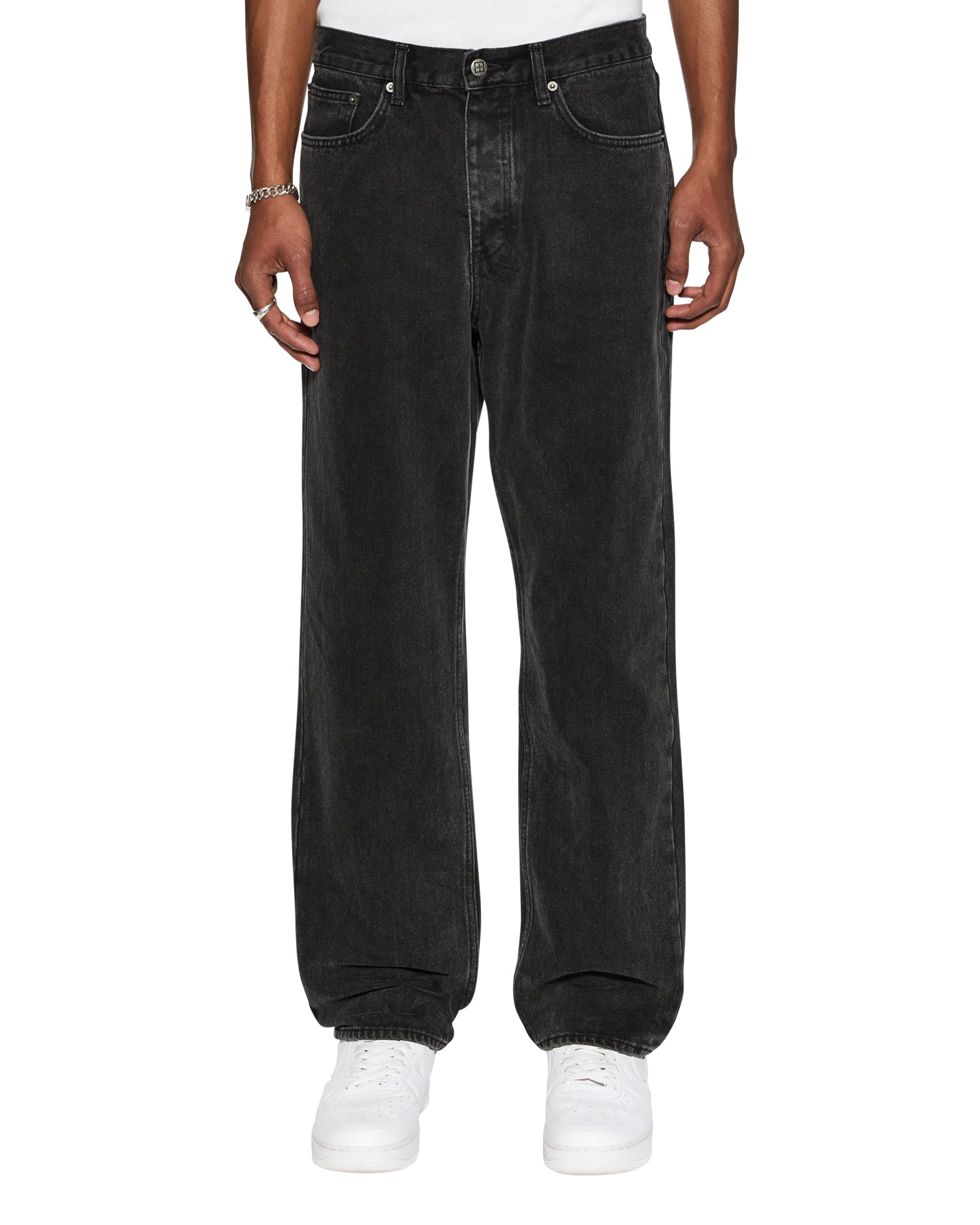 JEANS_ANTIKNOIR_566_2048x.jpg
