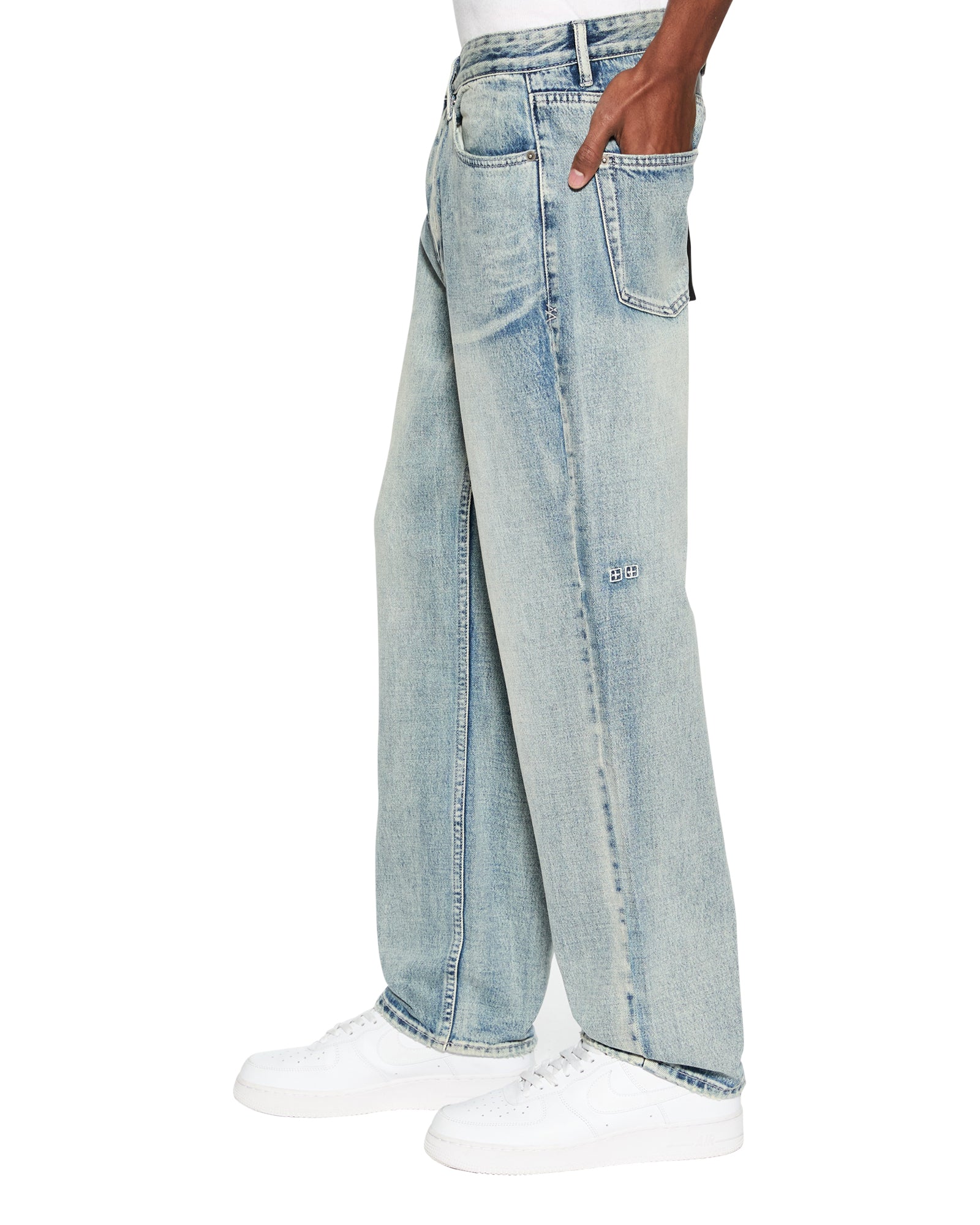 JEANS_ANTIKPUNKBLUE_458_2048x.jpg