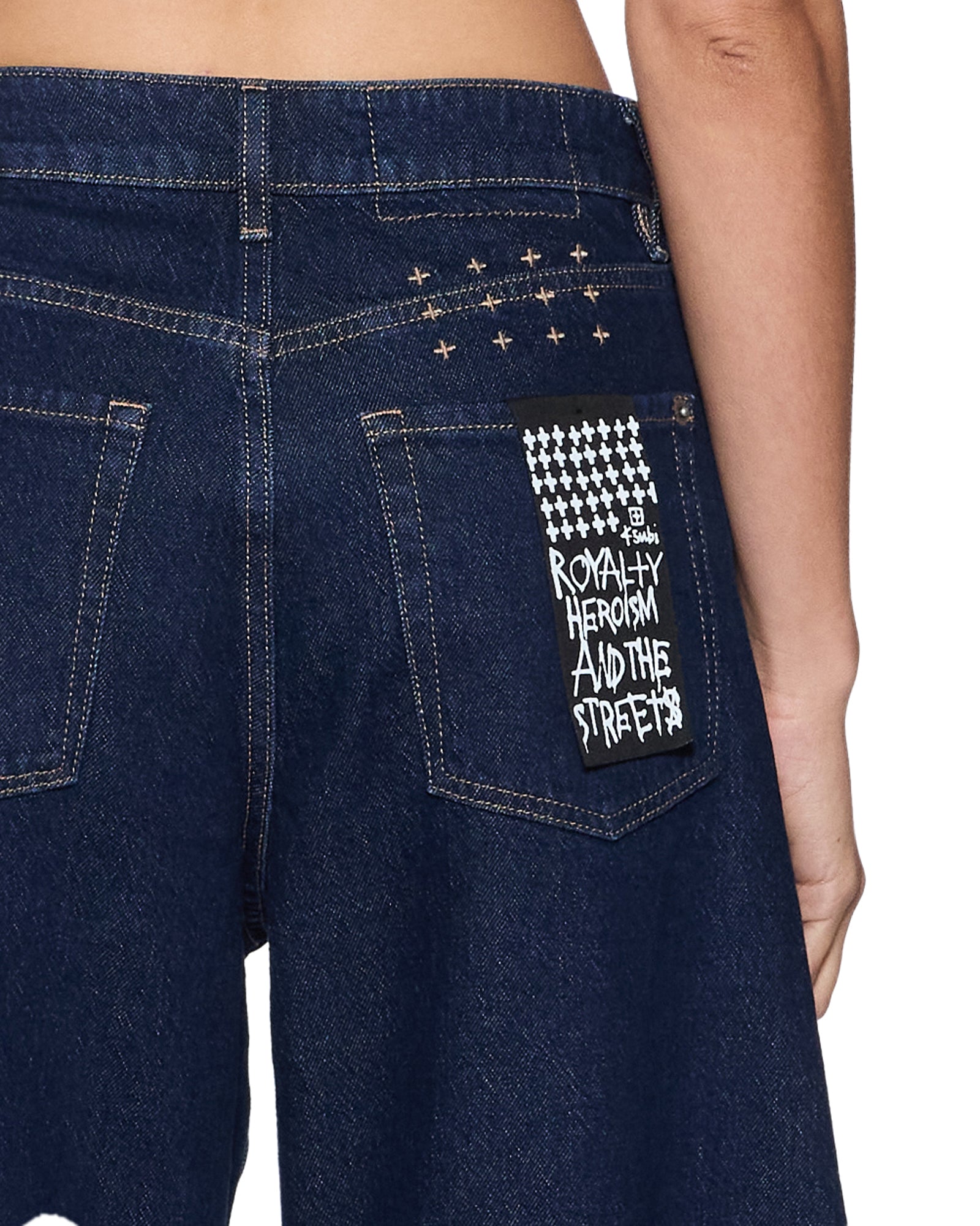 JEANS_BARRELJEANORIGINALRINSE_4071_2048x.jpg