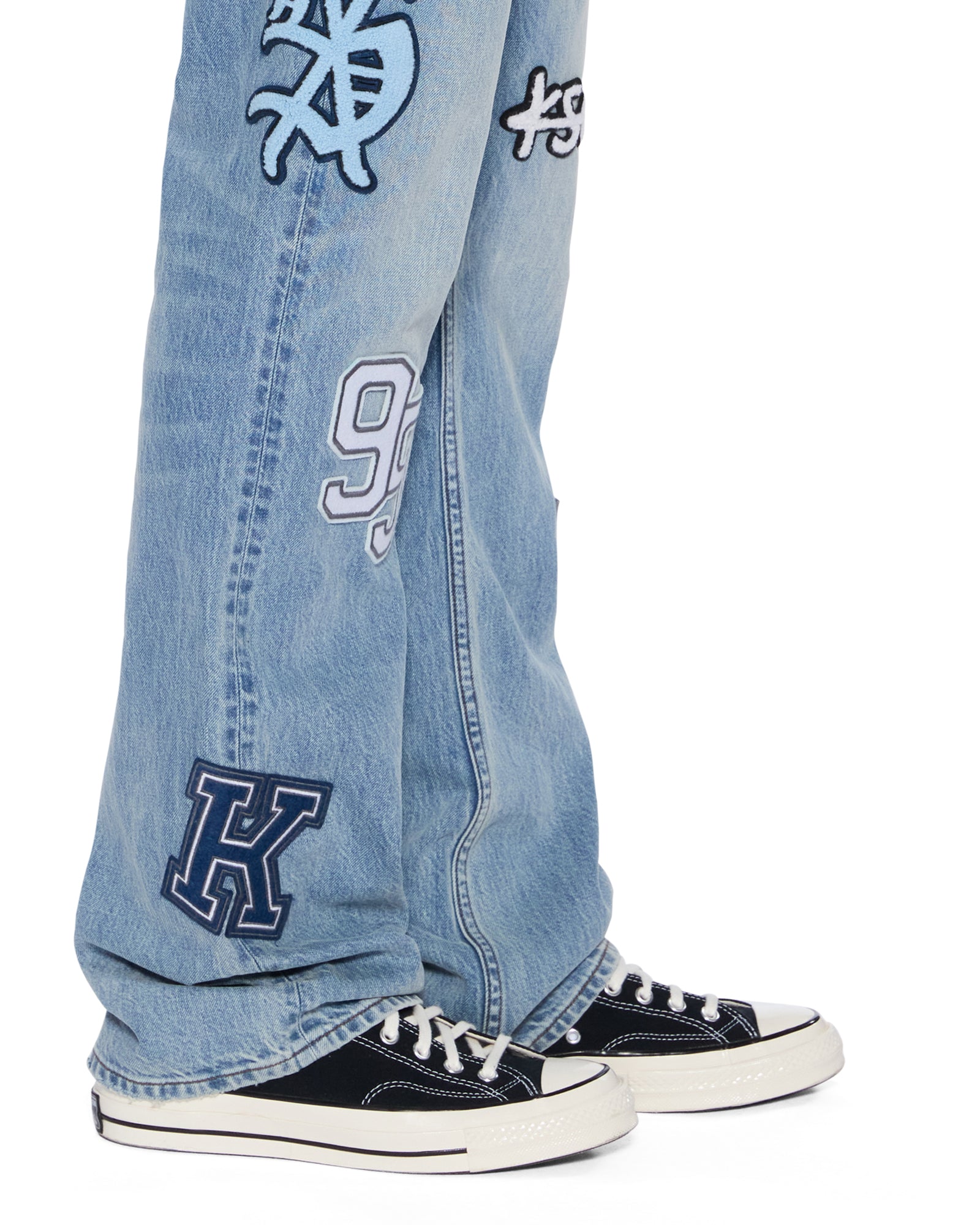 JEANS_BRONKOSTRIKERPATCHED_241_2048x.jpg