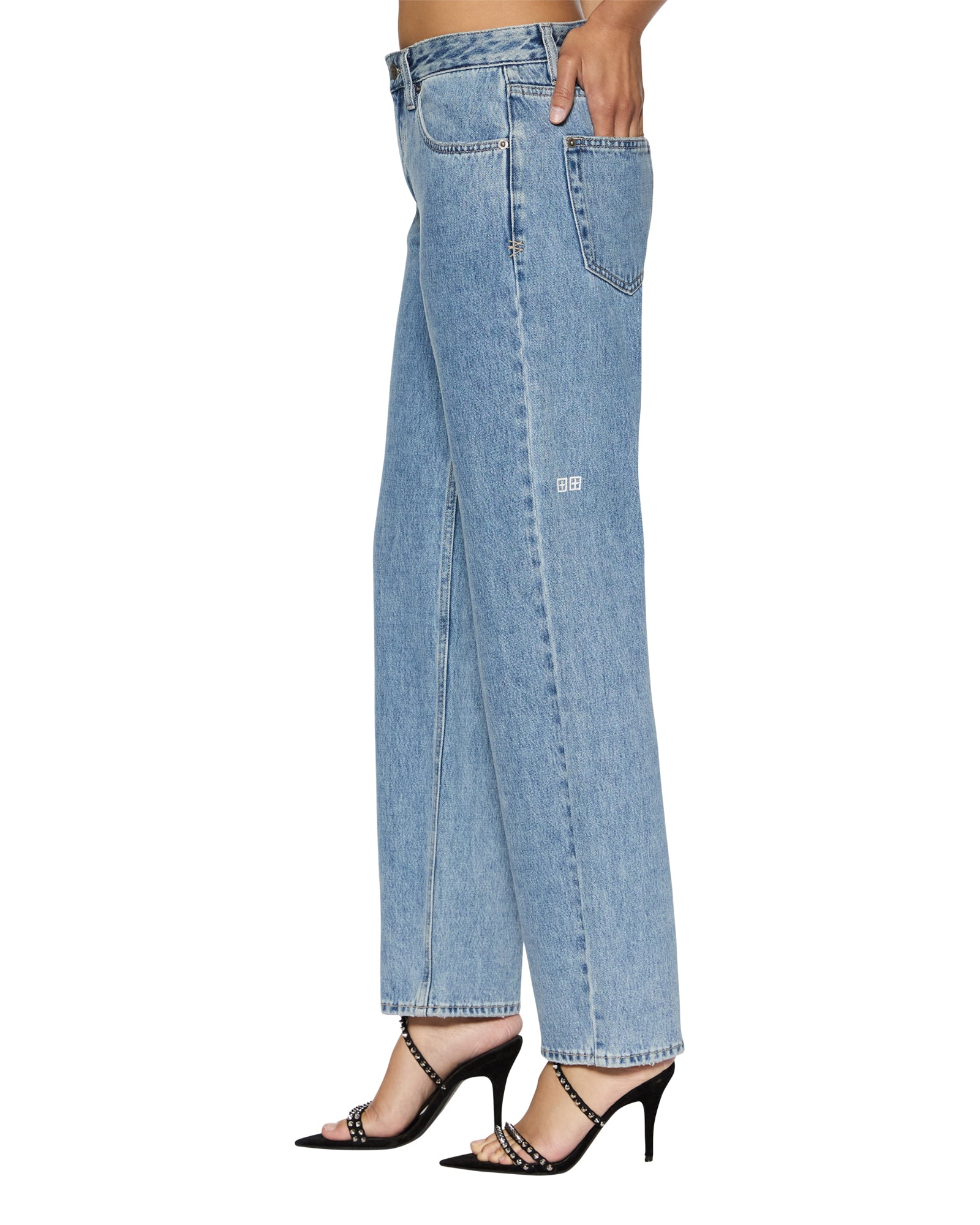 JEANS_BROOKLYNAUTHENTIK_1934_2048x.jpg