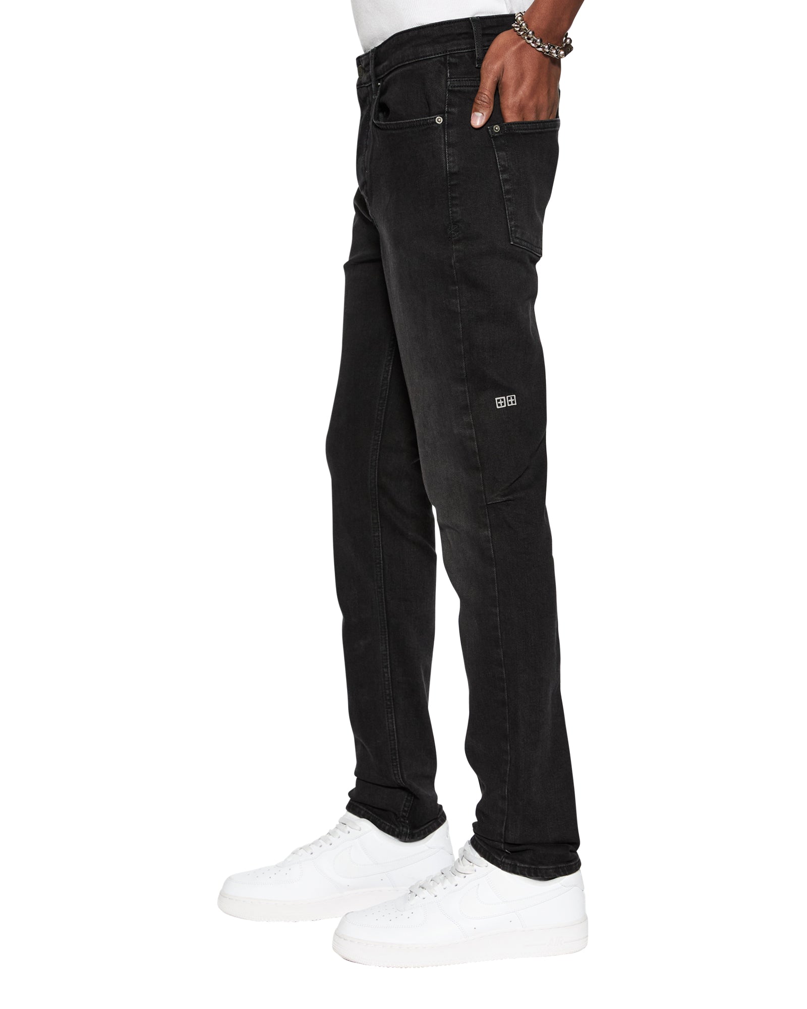 JEANS_CHITCHKROW_673_2048x.jpg