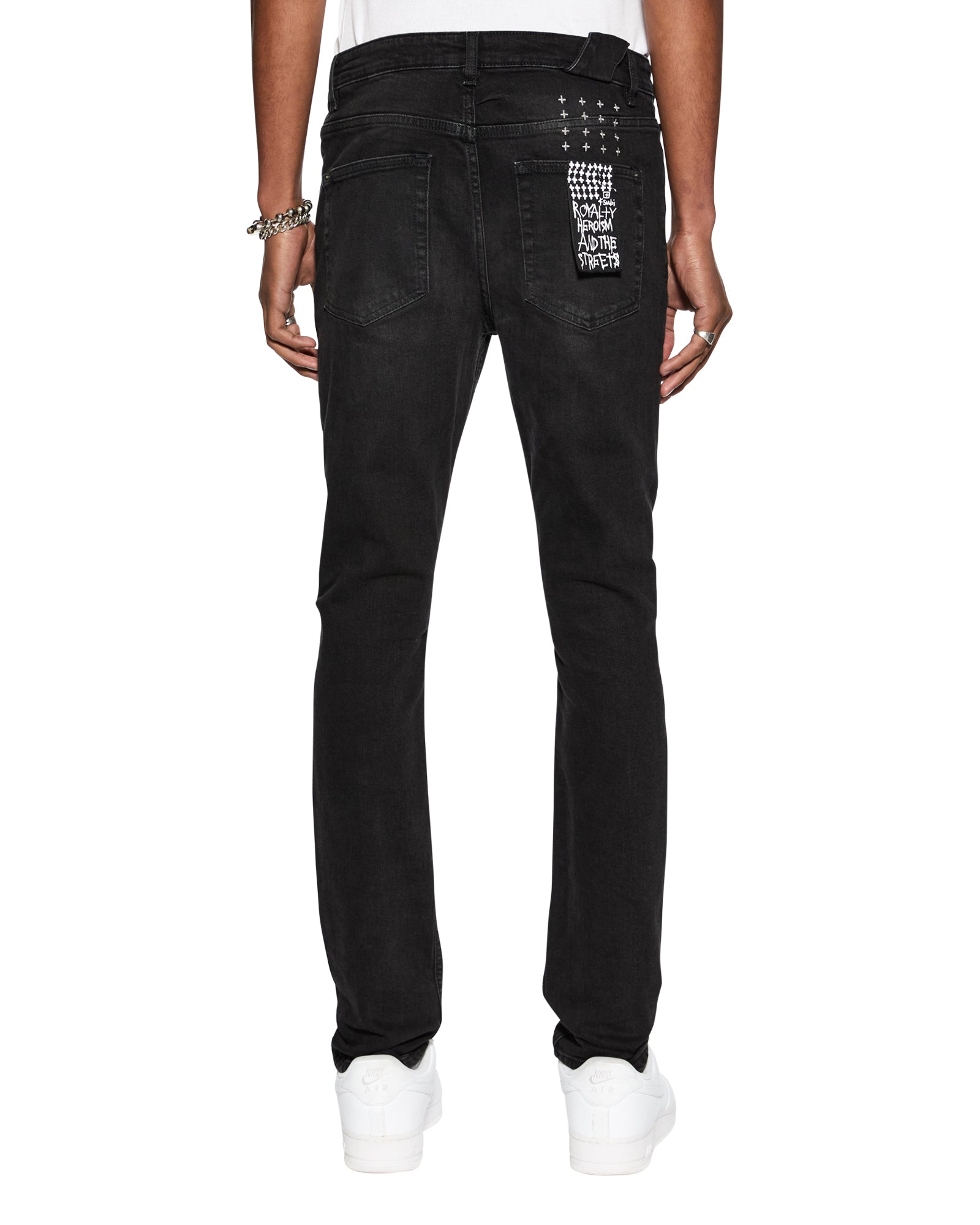 JEANS_CHITCHKROW_676_2048x.jpg