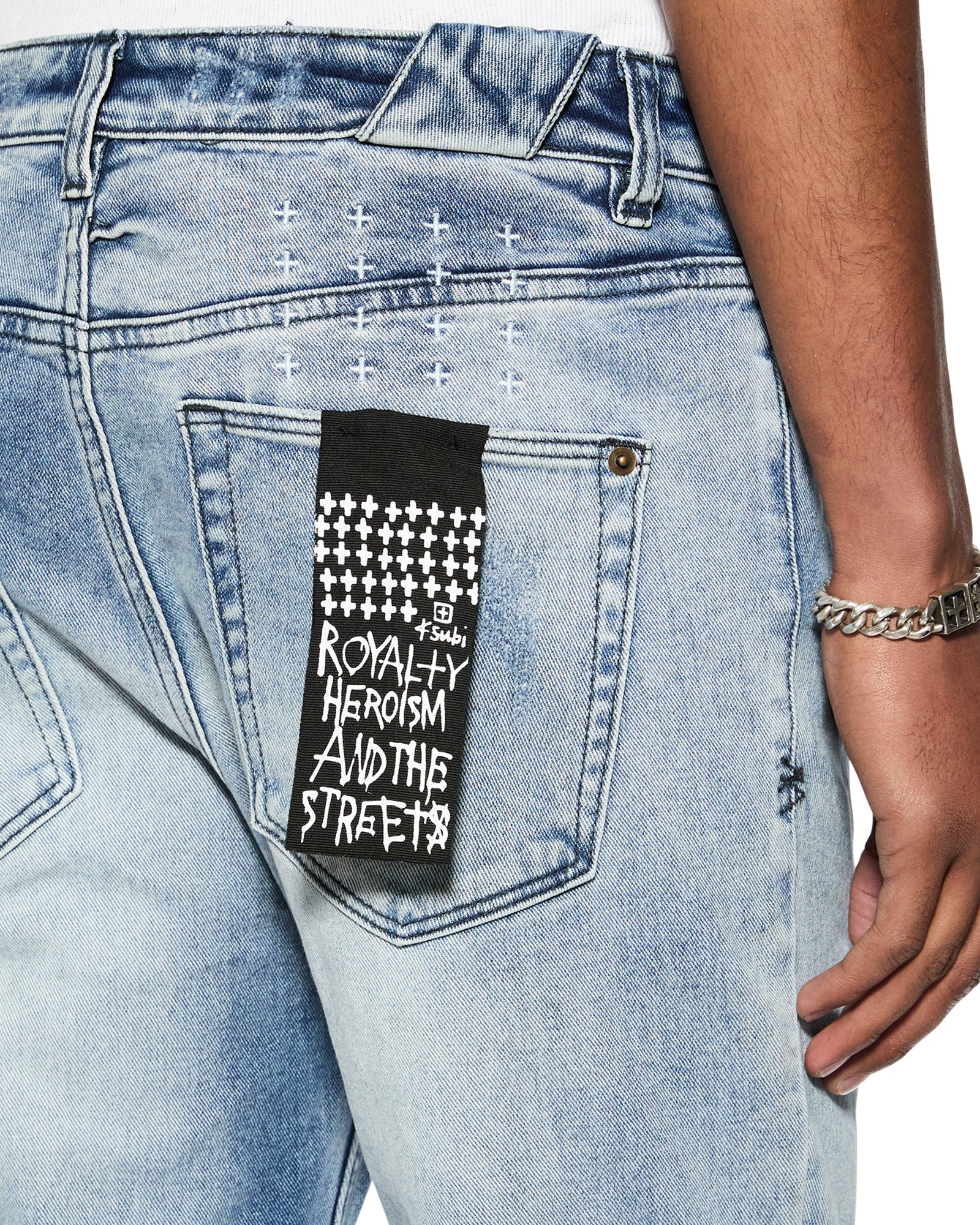 JEANS_CHITCHPHILLYBLUE_390_2048x.jpg