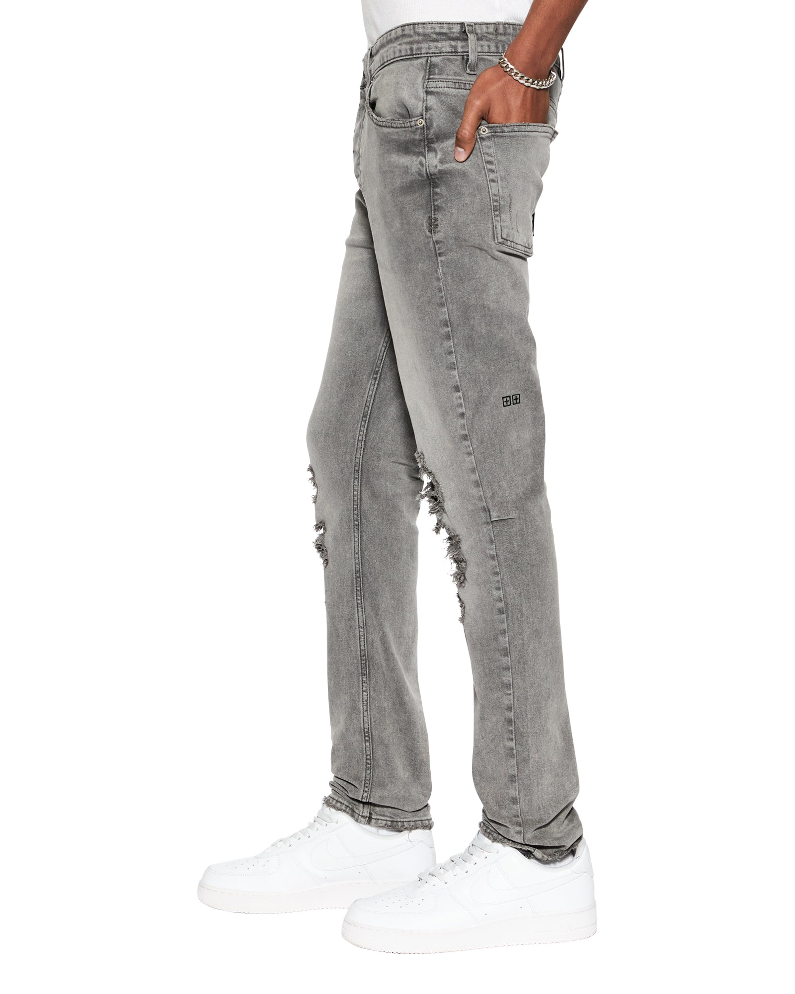 JEANS_CHITCHPRODIGYTRASHED_1312_2048x.jpg