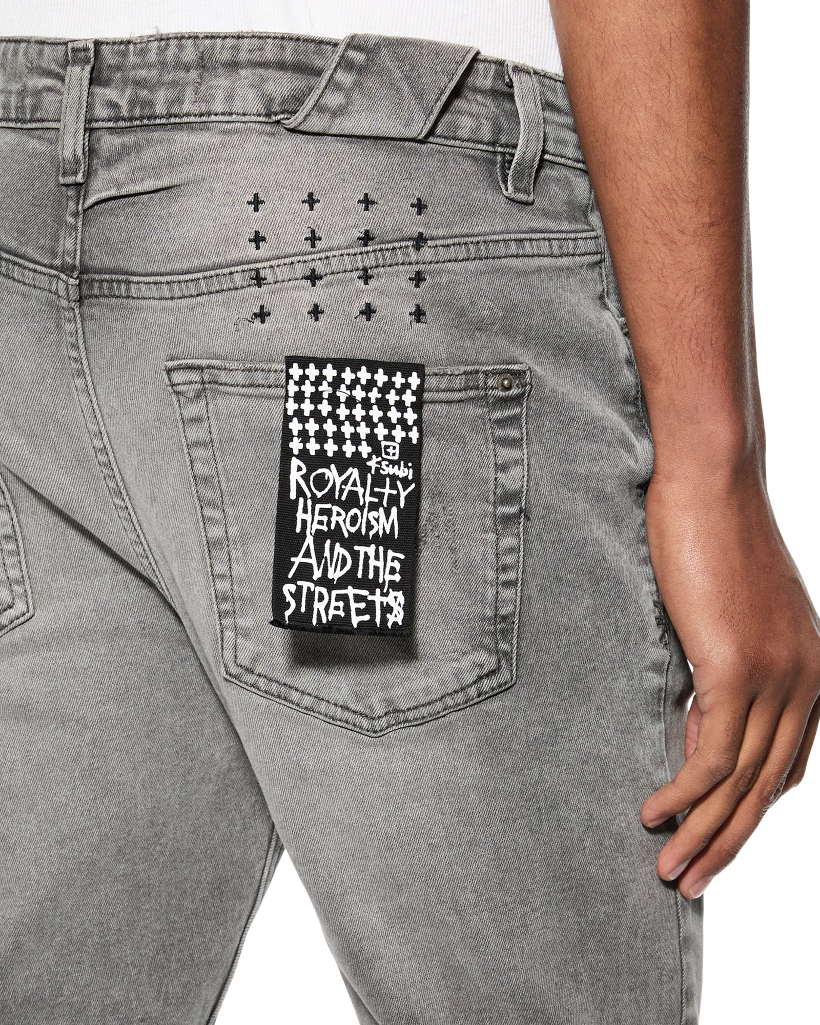 JEANS_CHITCHPRODIGYTRASHED_1320_2048x.jpg