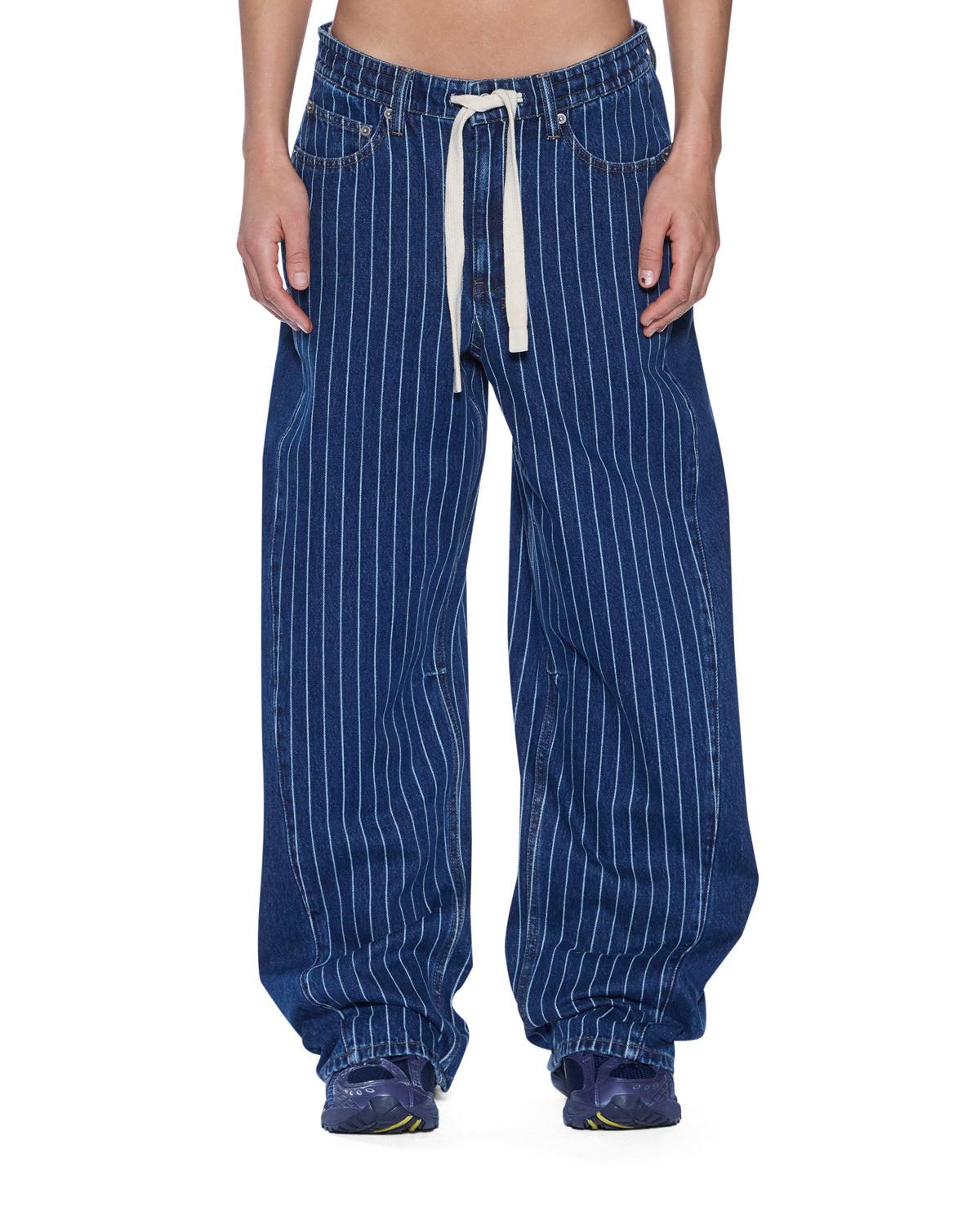JEANS_KSUPERMAYFAIRBLUESPLICED_020_2048x.jpg