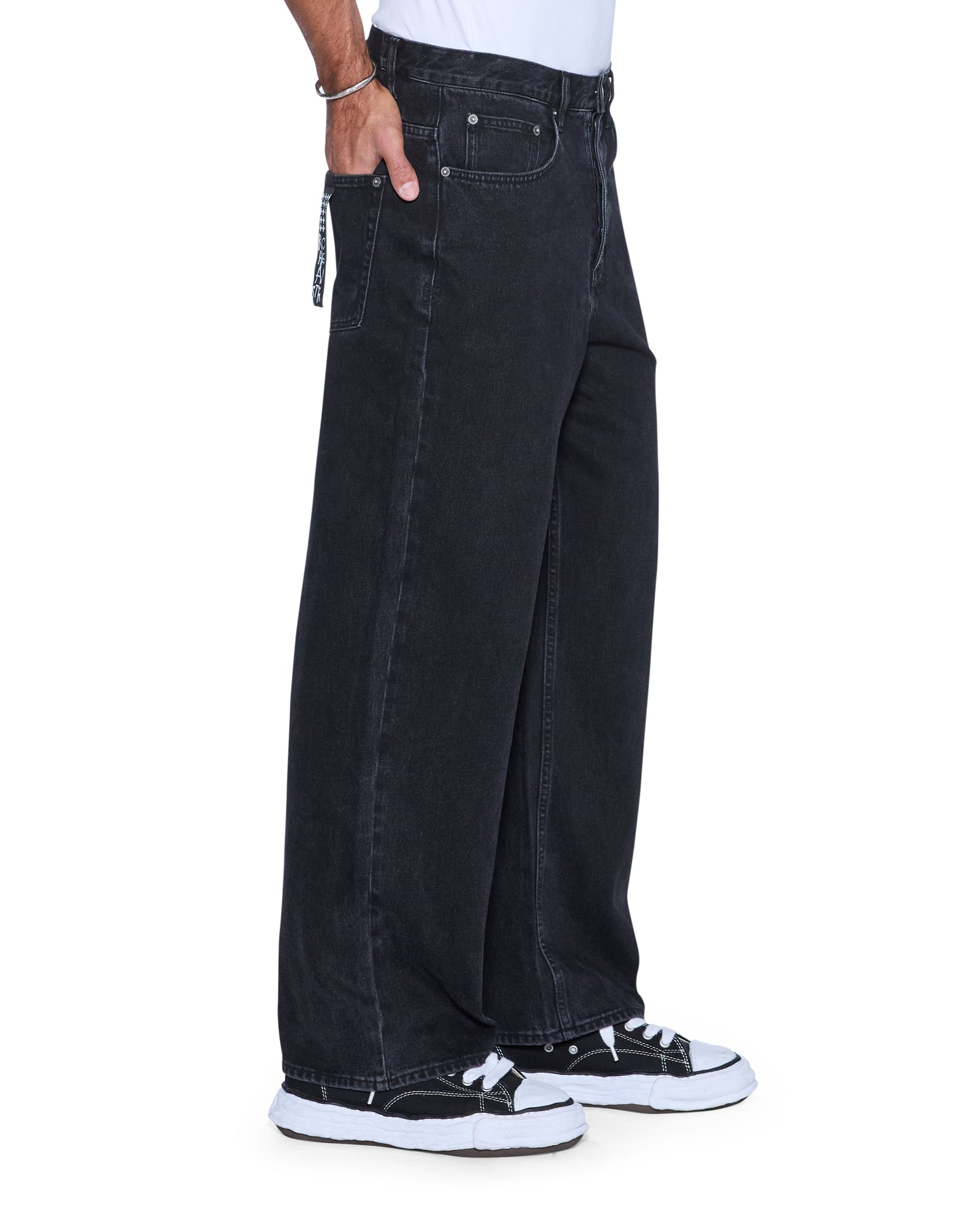 JEANS_MAXXNOIR_204_2048x.jpg