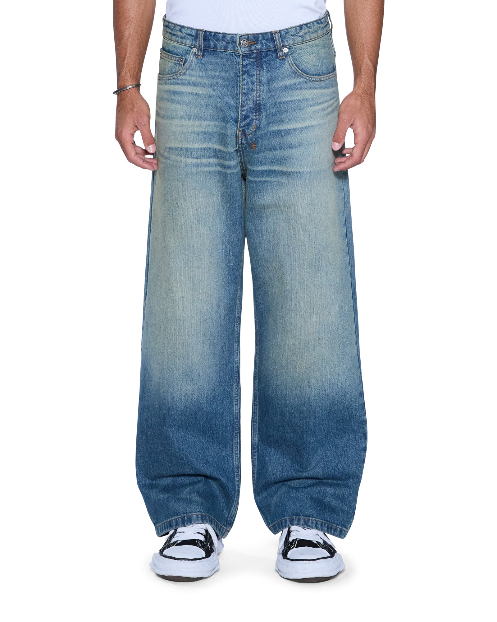 JEANS_MAXXPORTLANDBLUE_042_a2e1d5c0-3521-4947-b948-da7828a3d20b_2048x.jpg