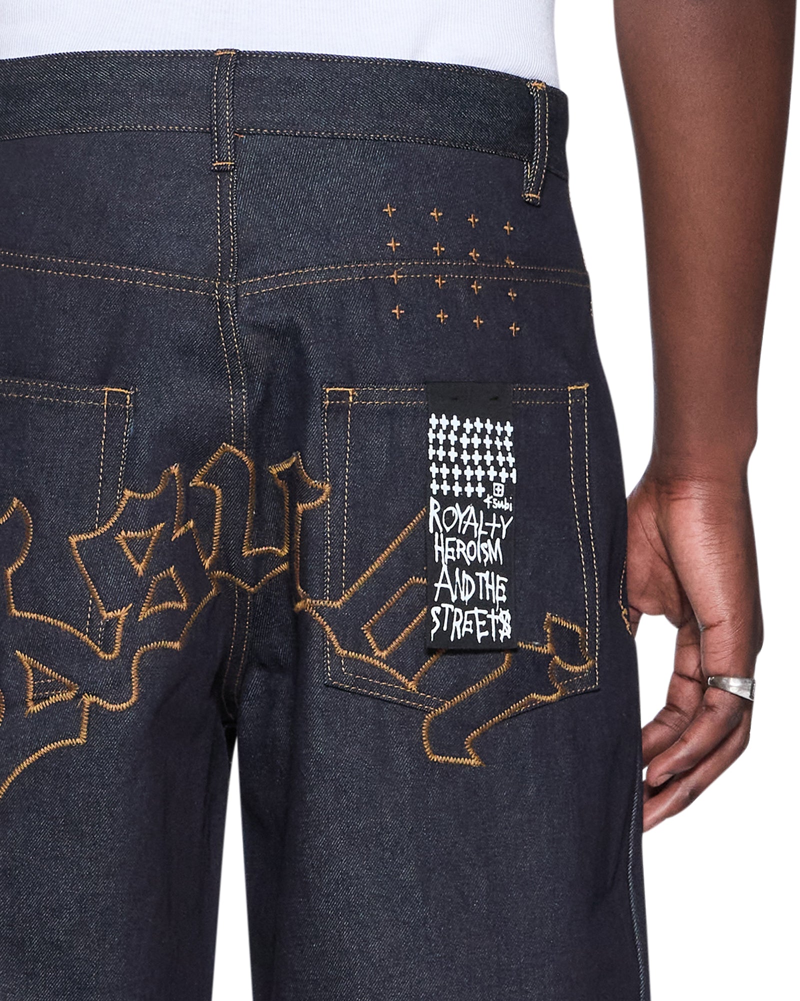 JEANS_MAXXRAWIDOLS_1017_2048x.jpg