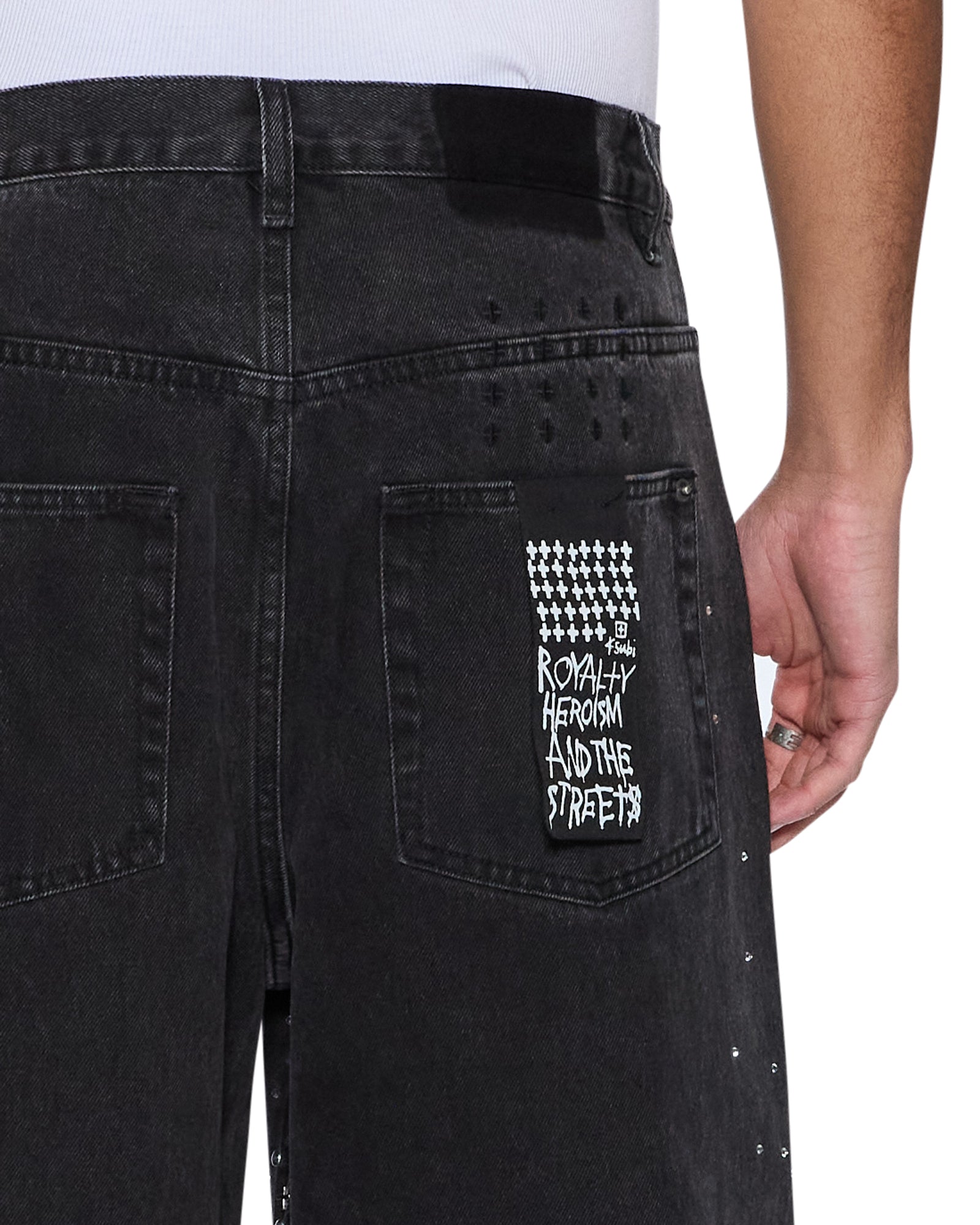 JEANS_MAXXRENAISSANCE_11141_2048x.jpg
