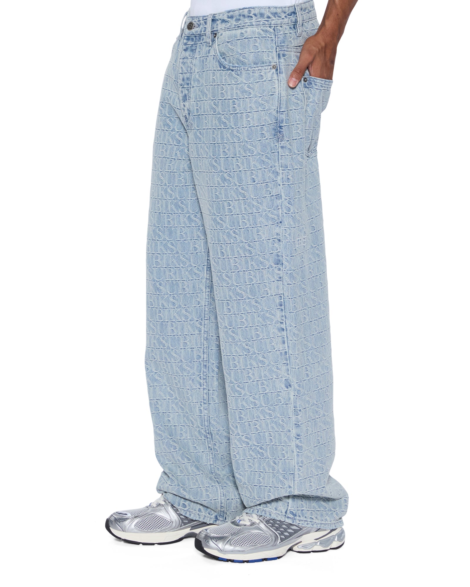 JEANS_MAXXTILE_956_2048x.jpg