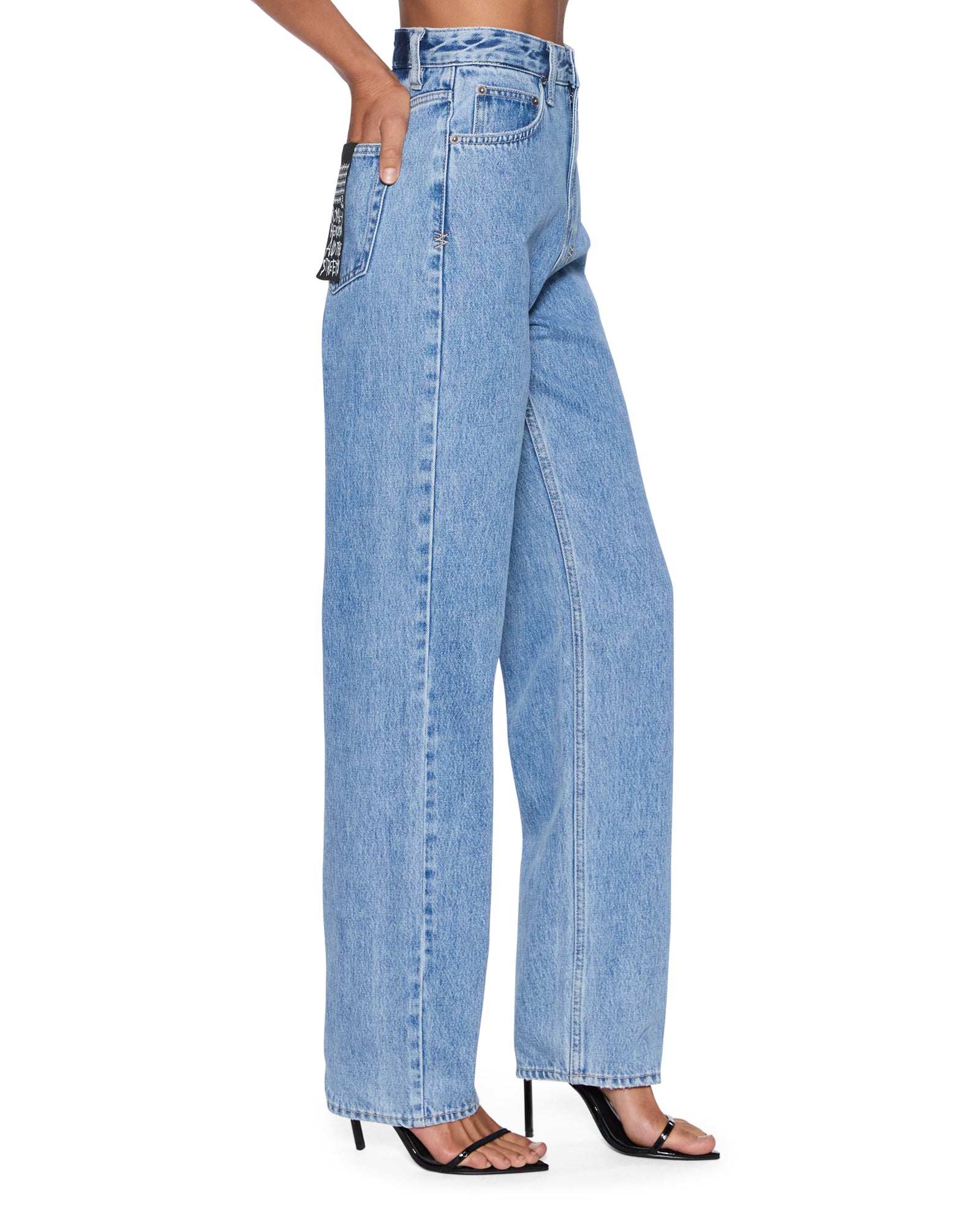 JEANS_PLAYBACKAUTHENTIK_259_2048x.jpg