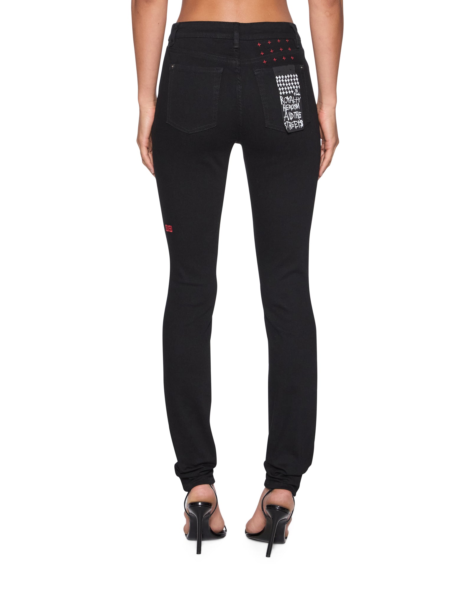 JEANS_SPRAYONXTRANIGHTFALL_283_2048x.jpg
