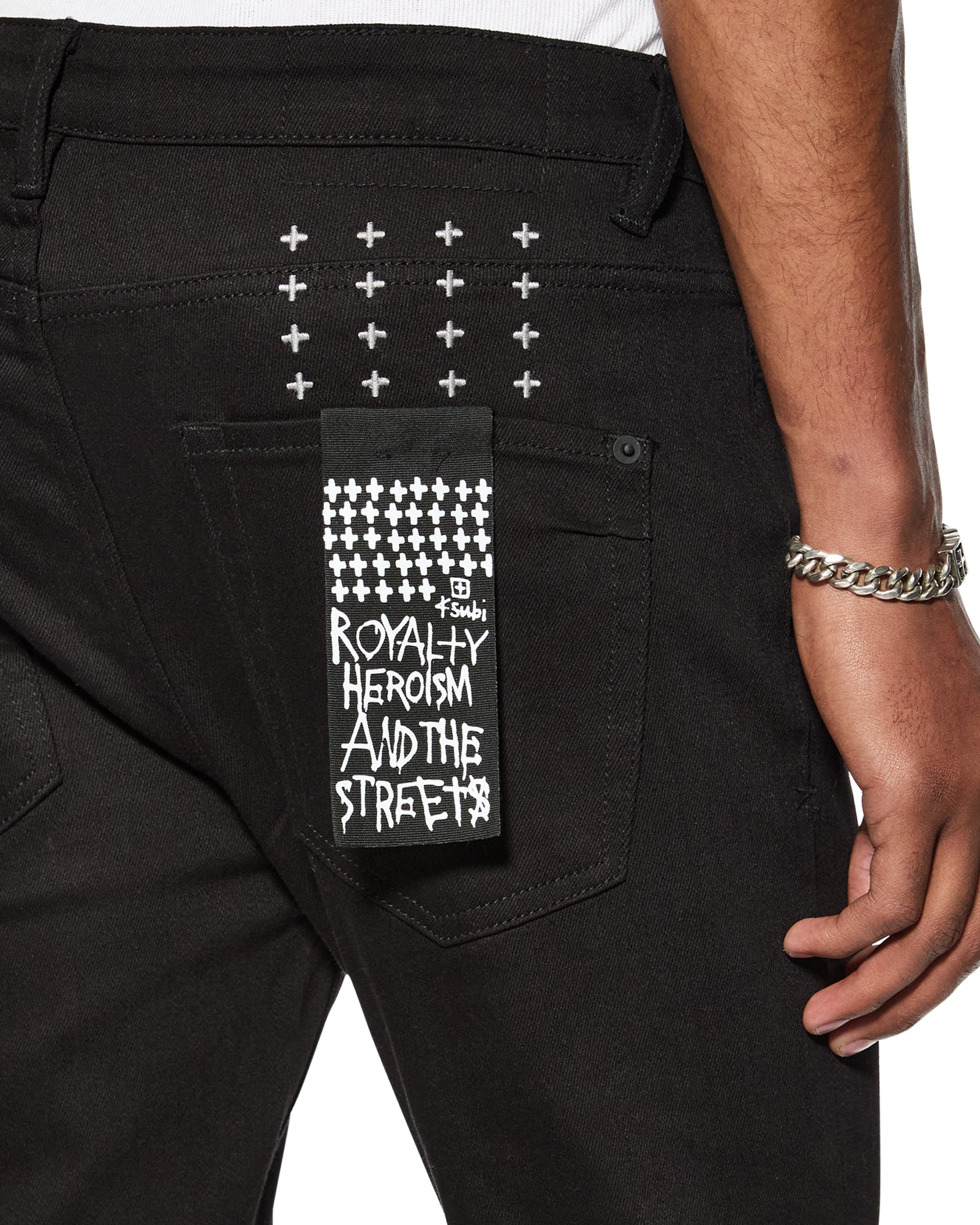 JEANS_VANWINKLEACEBLACKSLICE_697_2048x.jpg