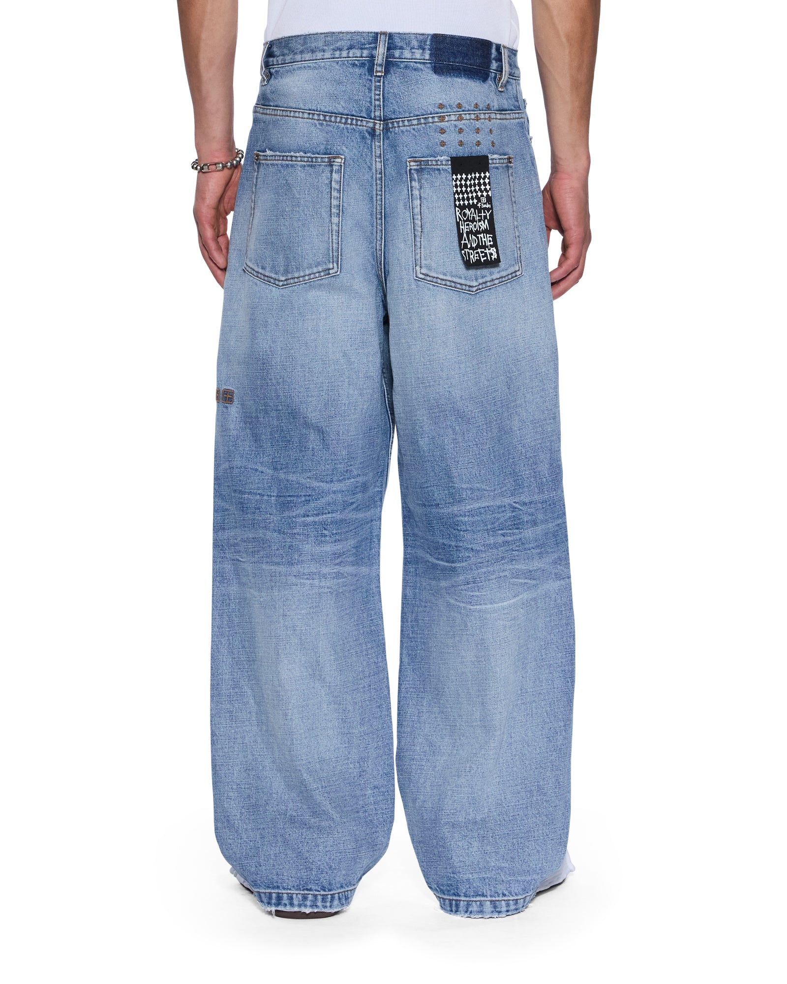 JEANS_maxxdakotablue_730_2048x.jpg