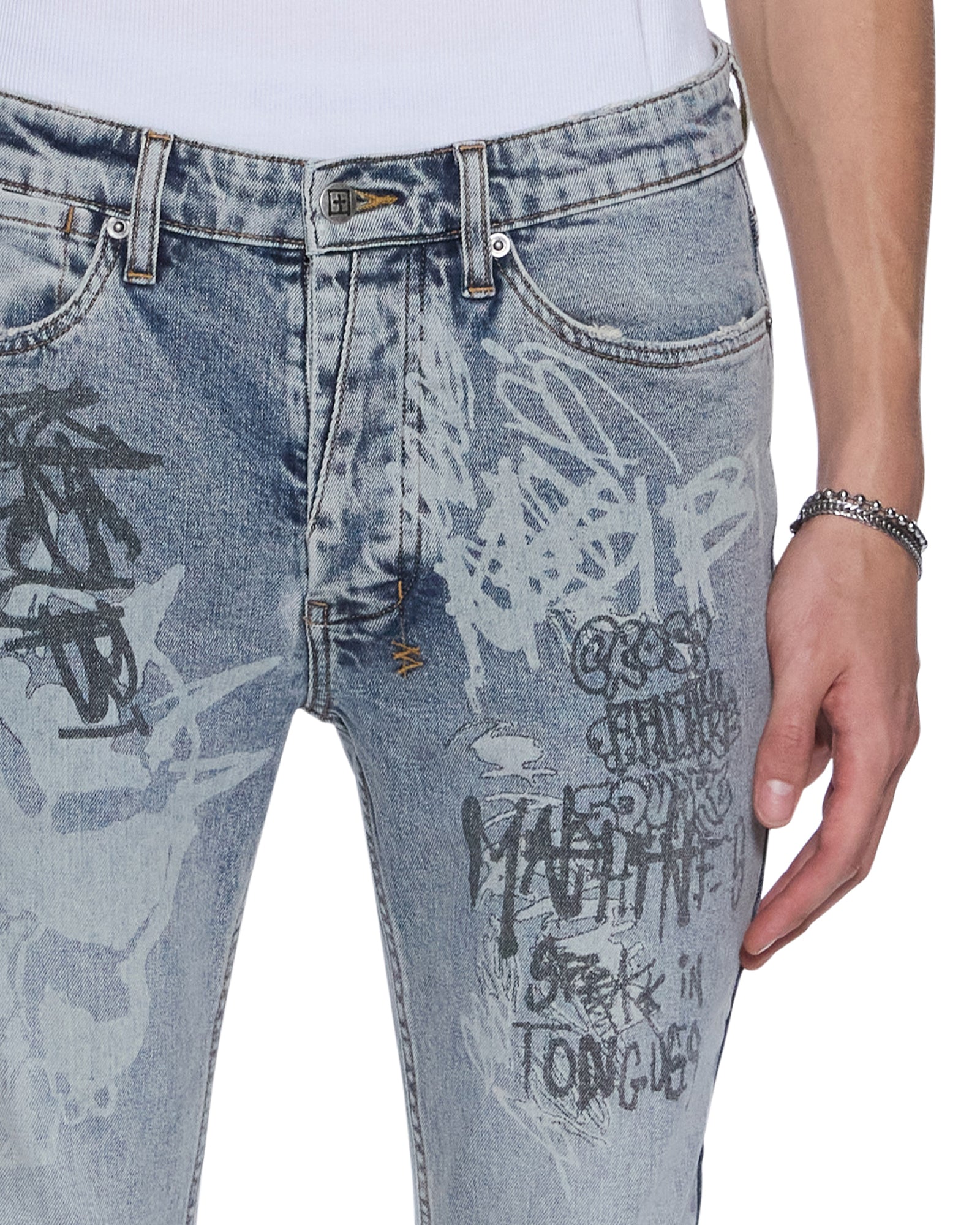JEANS_maxxdakotablue_732_2048x.jpg