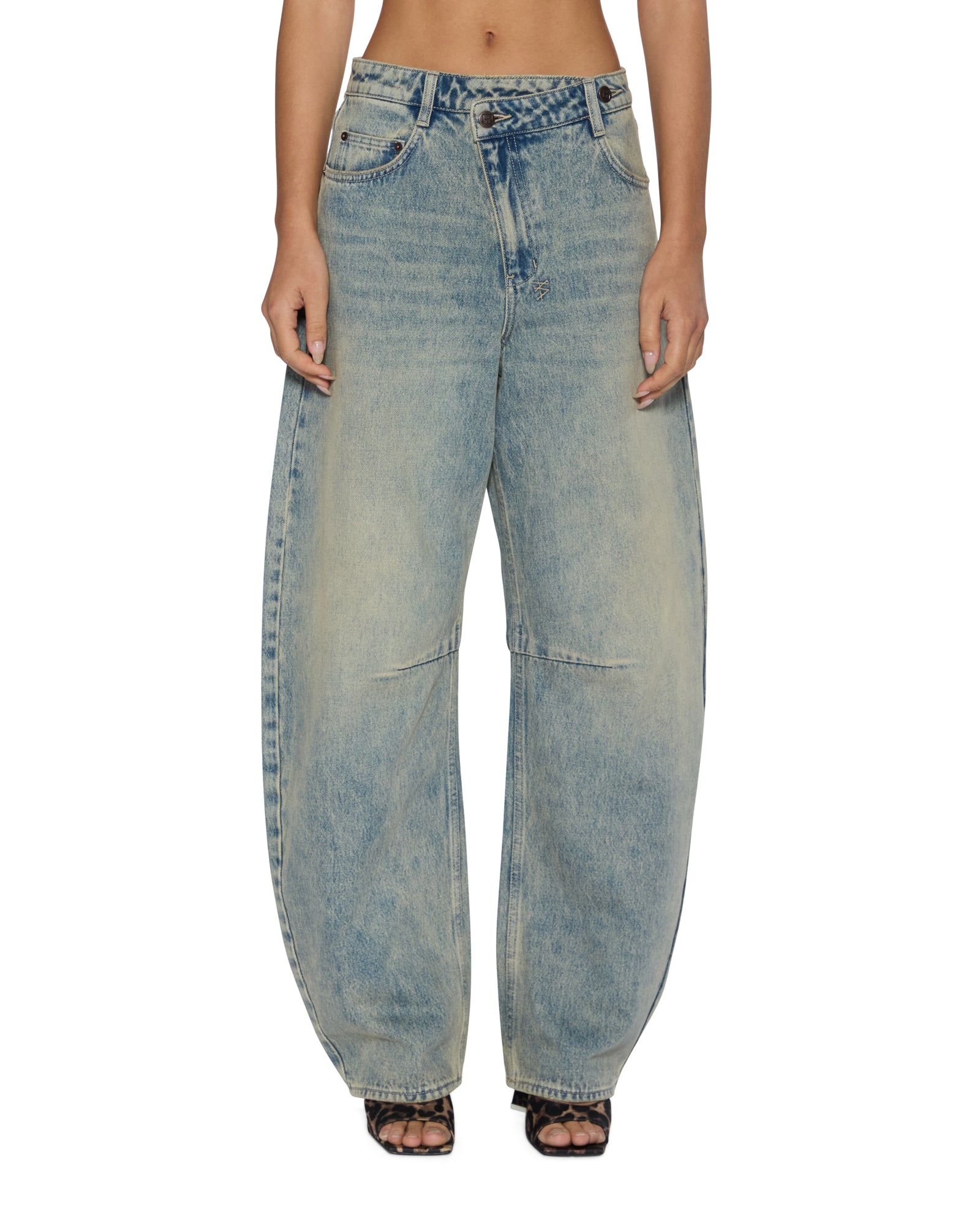 JEAN_BARRELJEANFOLK_1017_2048x.jpg