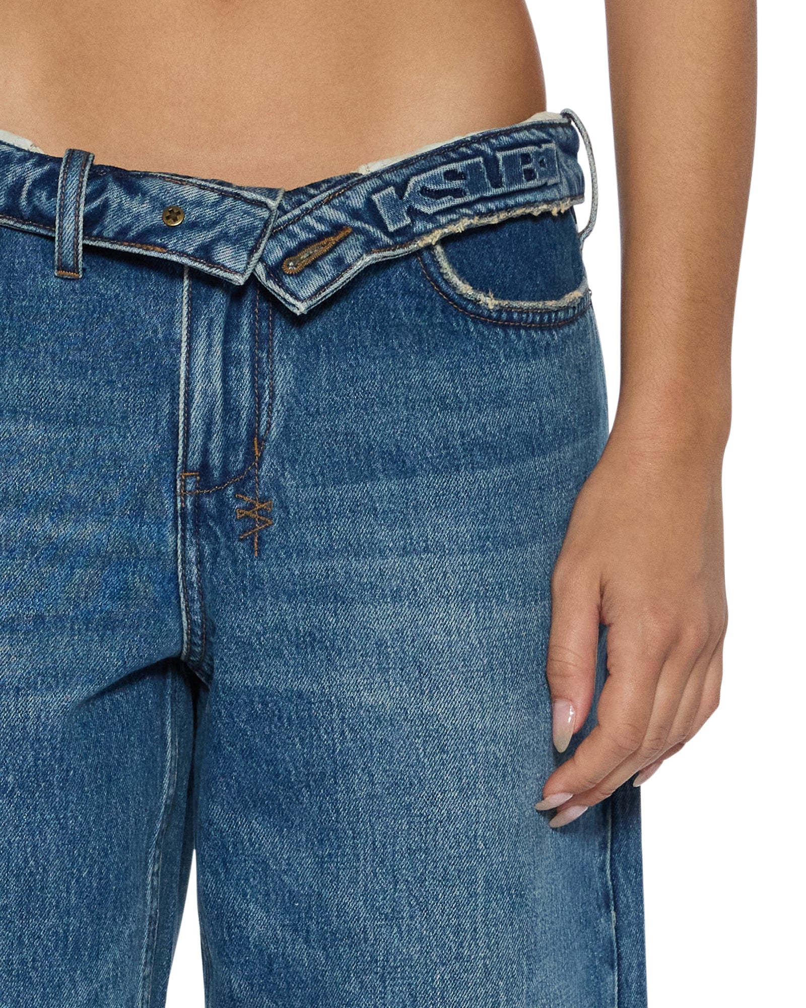 JEAN_LOWRIDERFLIPAGED_400_2048x.jpg