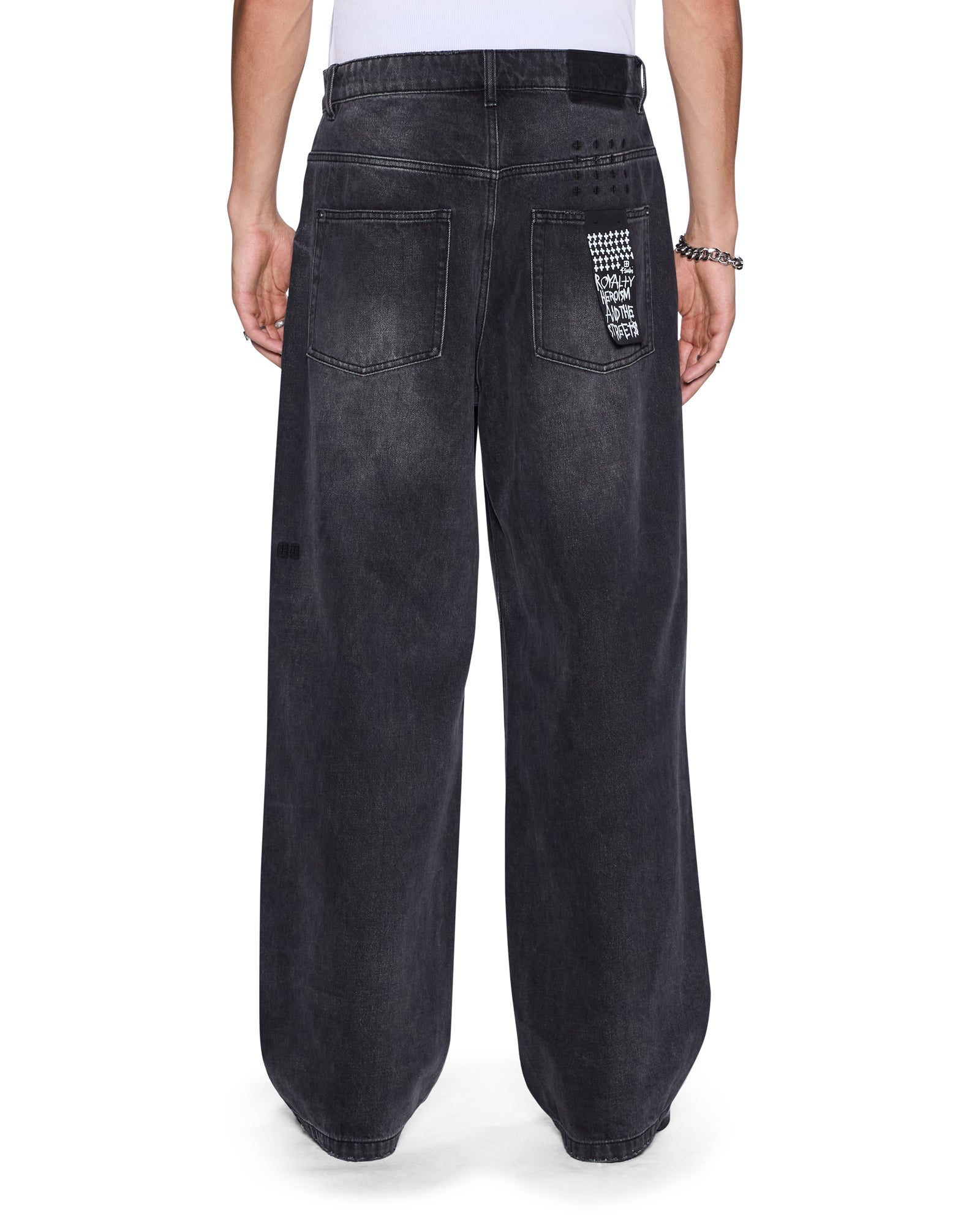 JEAN_MAXX_CARBON_BLK_330_2048x.jpg