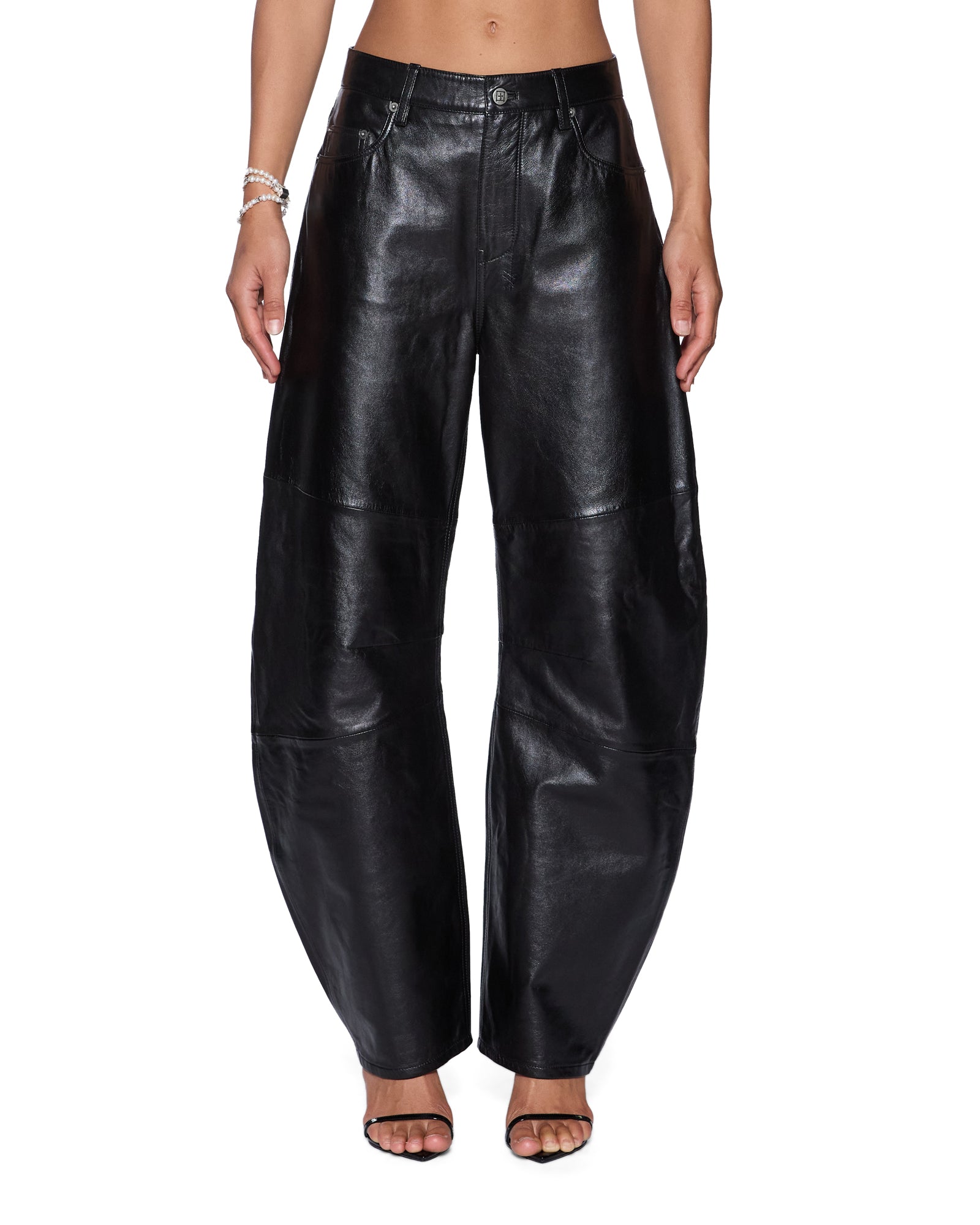 PANTS_BARRELPANTBLACK_662_2048x.jpg