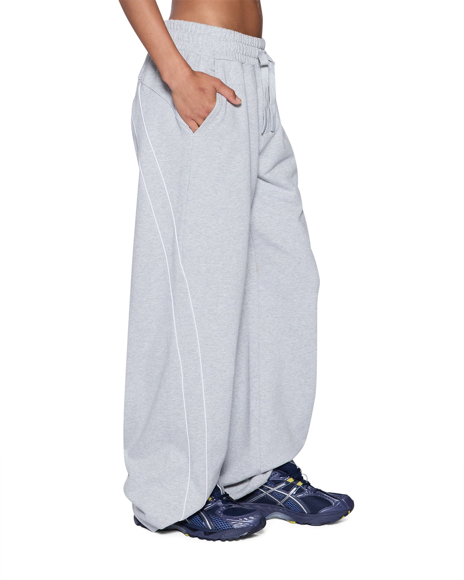 PANTS_CARTERWIDETRAKPANTGREYMARLE_468_2048x.jpg
