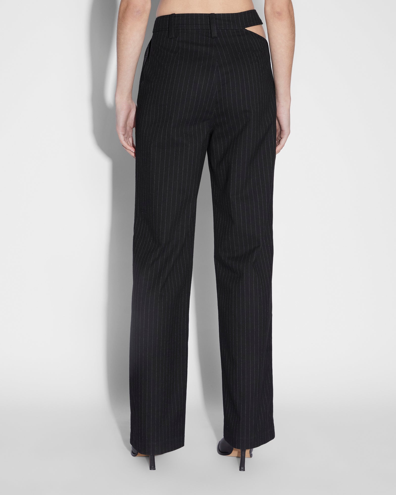 PANTS_DETTACHED_TROUSER_KLASSIC_1660_2048x.jpg