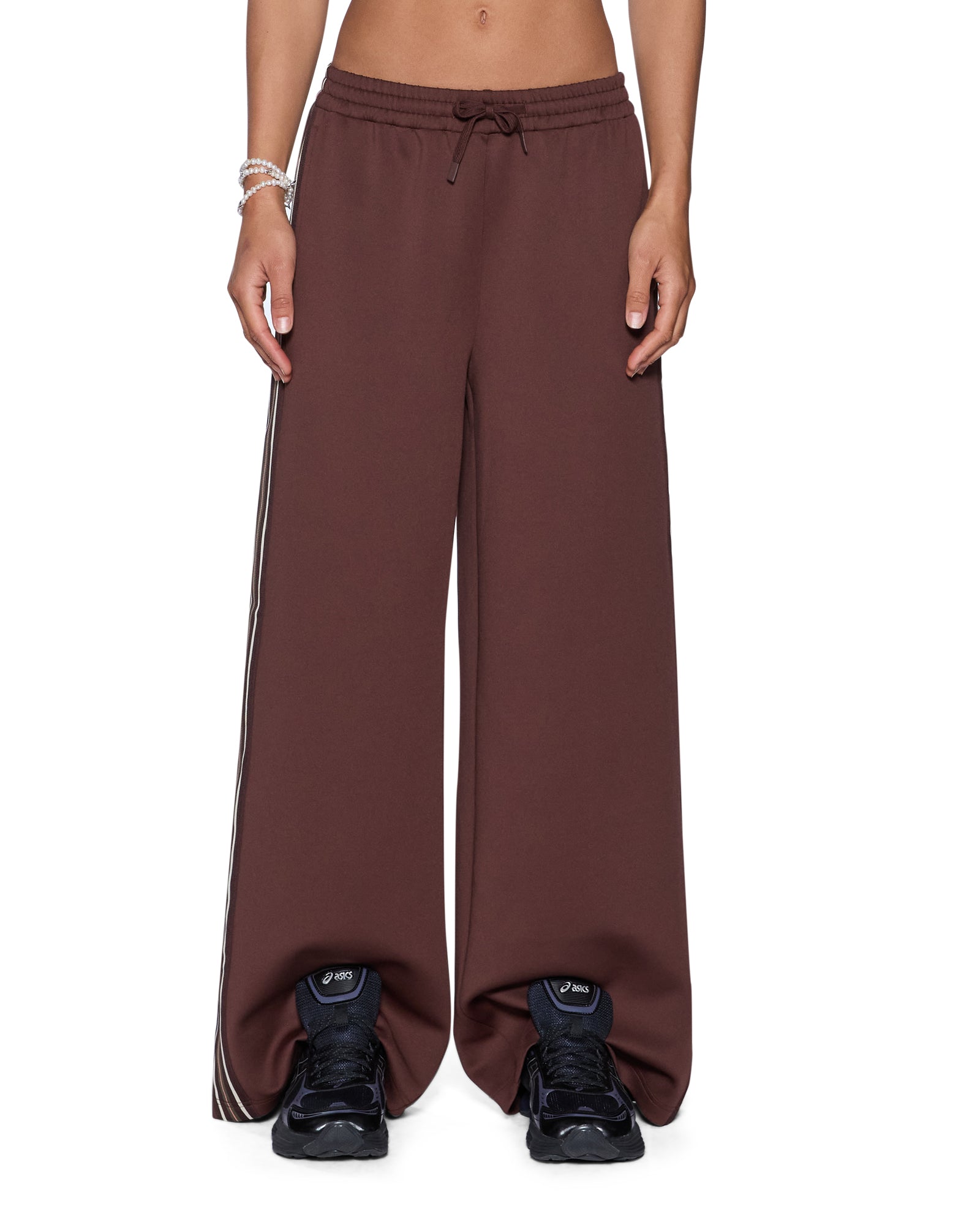 PANTS_ORIGINTRAKPANTMOCHA_879_2048x.jpg