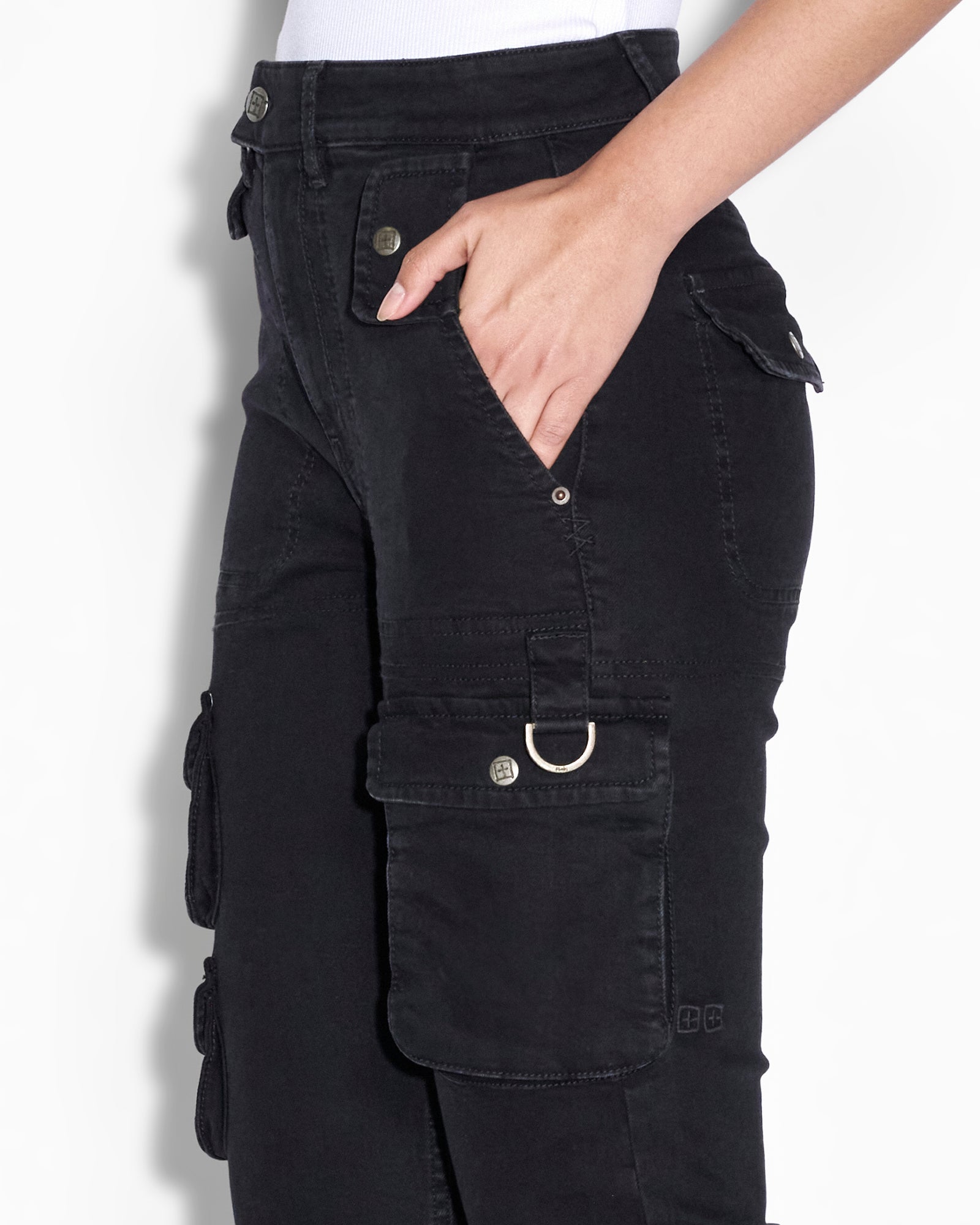 PANT_STRAIGHTUPSTEALTHCARGO_2797_2048x.jpg