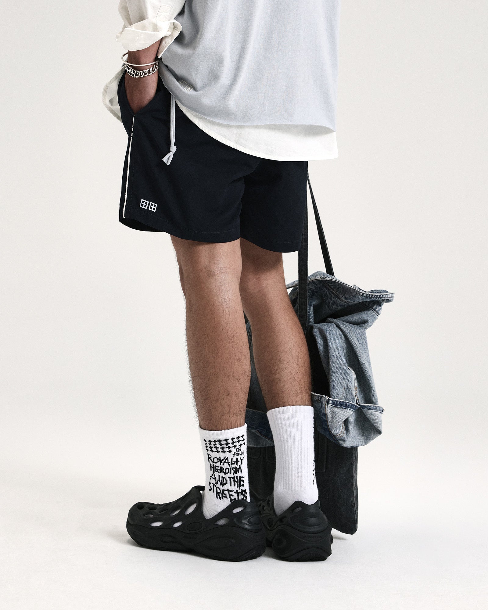 SHORTS_1999POOLSIDEBOARDSHORTNAVY_725_a775f404-6846-4934-9788-edca6cf8fce5_2048x.jpg
