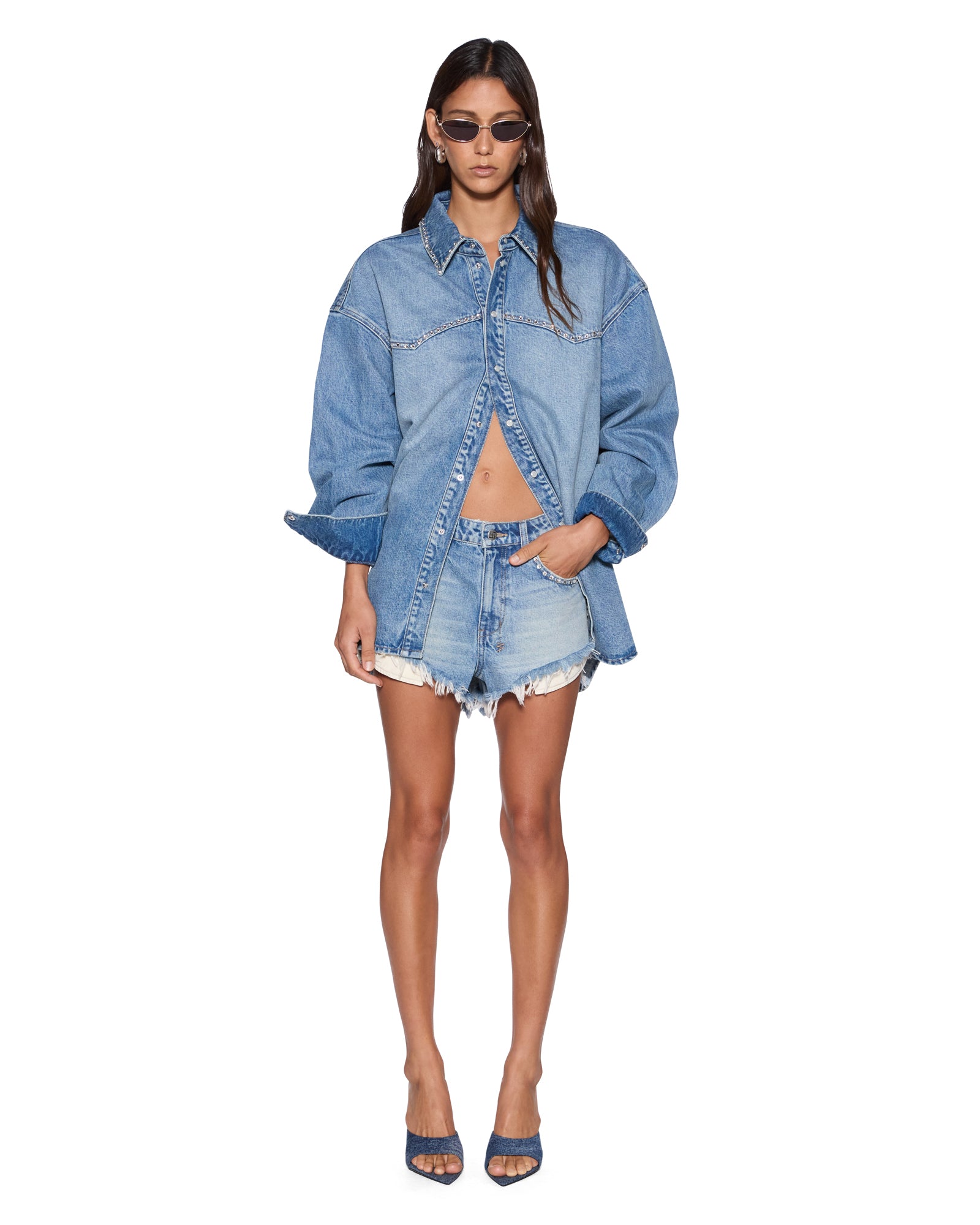 SHORTS_KUTOFFSHORTMAVERIKKRYSTAL_092_2048x.jpg