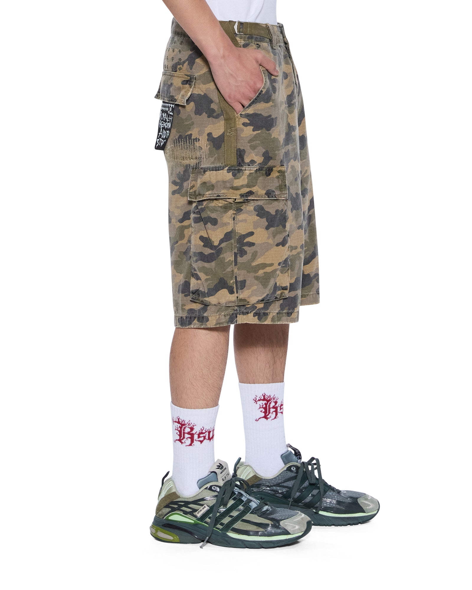 SHORTS_troopcargoshortcamo_1084_2048x.jpg