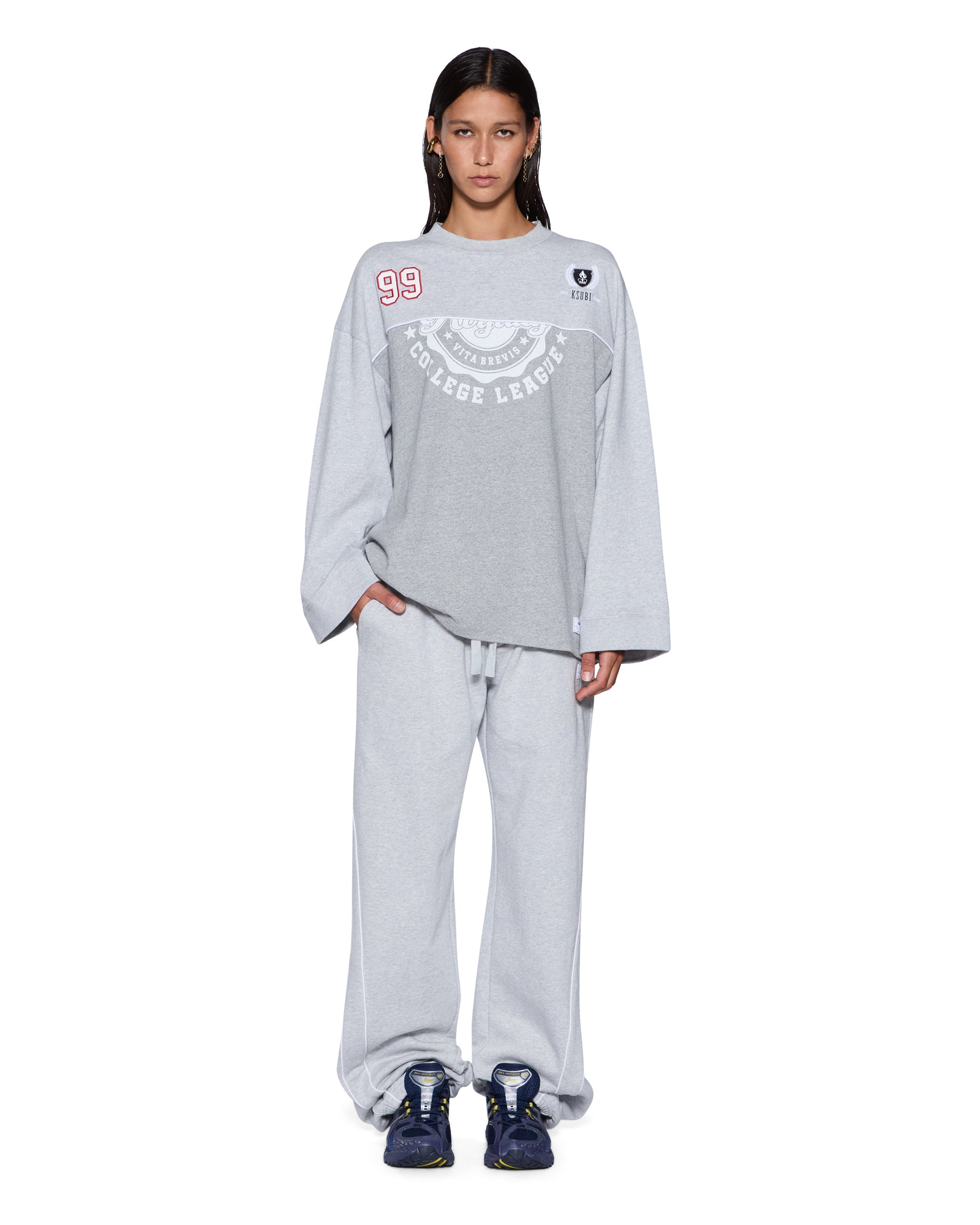 TEES_VARSITYBOYFRIENDLSTEEGREY_521_2048x.jpg