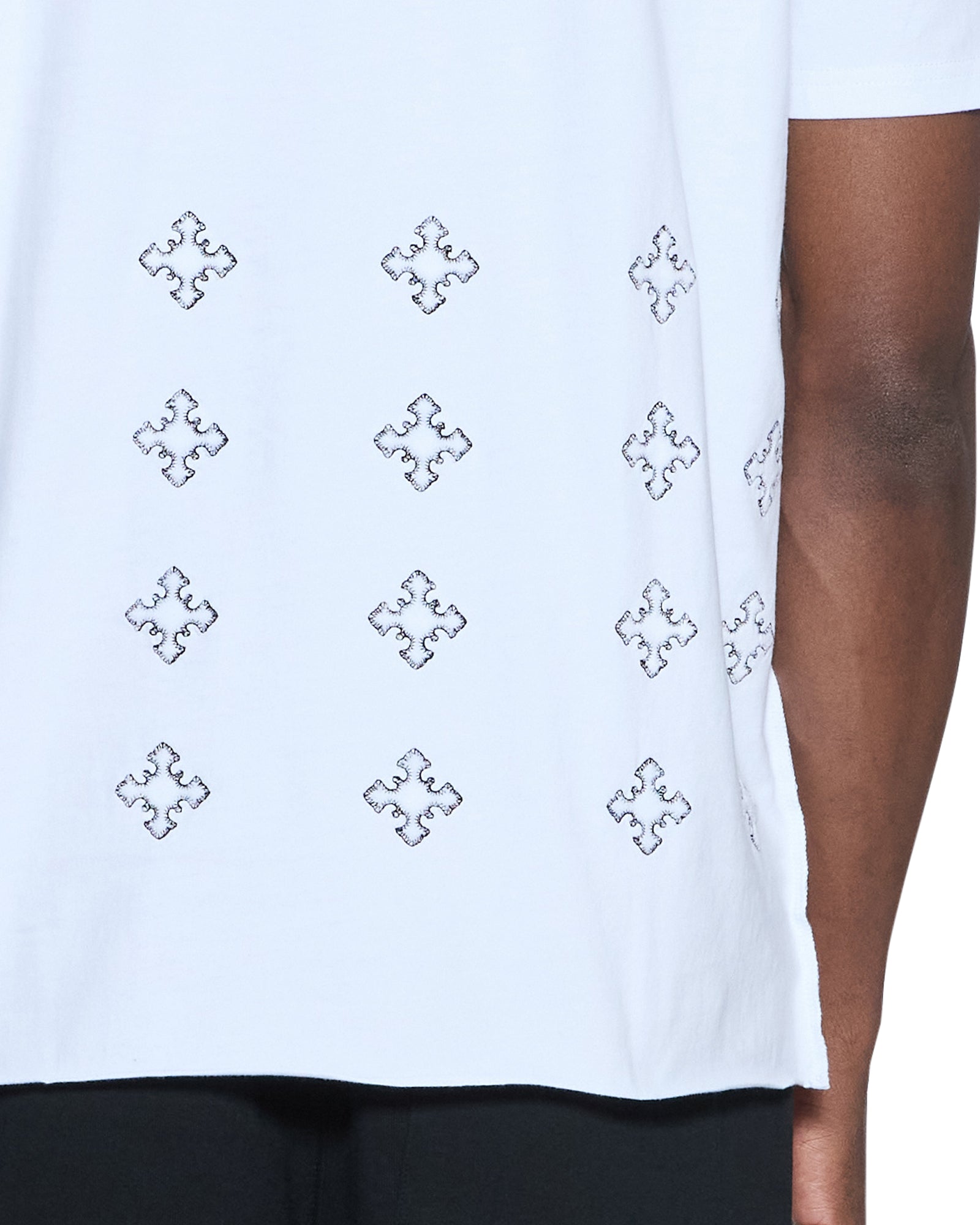 TEE_WHT-BLK_7011_2048x.jpg